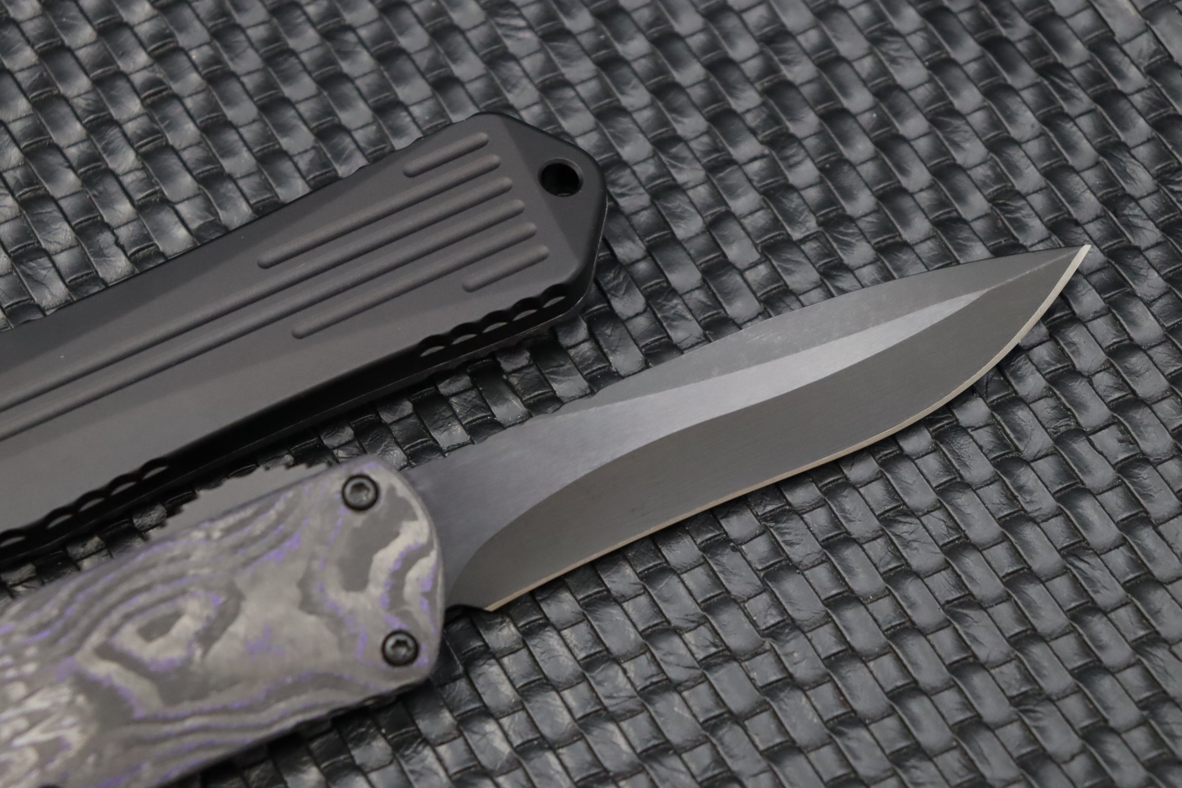 Heretic Knives Manticore X Recurve DLC & Purple Camo Carbon H033-6A-PUCF