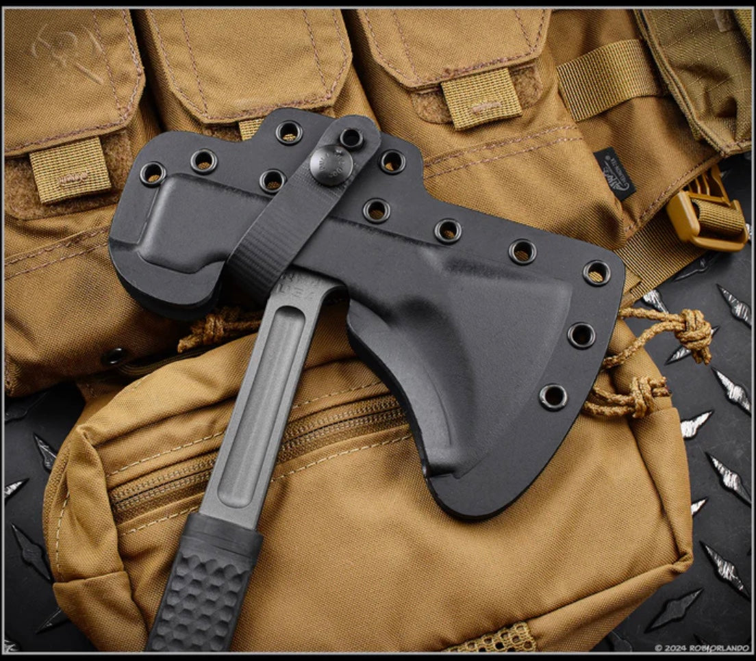 RMJ Tactical L13 Loggerhead Tomahawk Black G-10 & 80CRV2