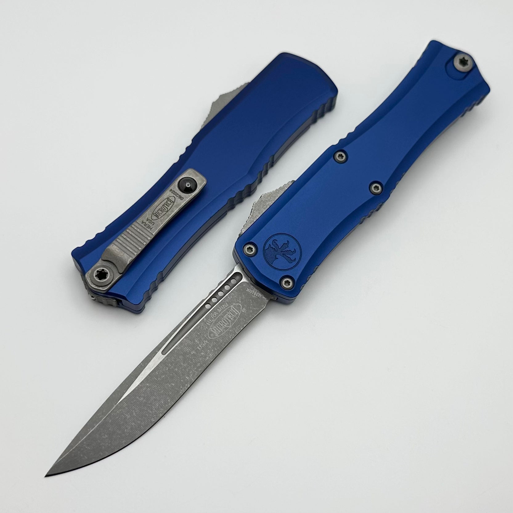 Microtech Knives Mini Hera Apocalyptic Recurve M390MK w/ Navy Blue Handle 1705M-10APNA