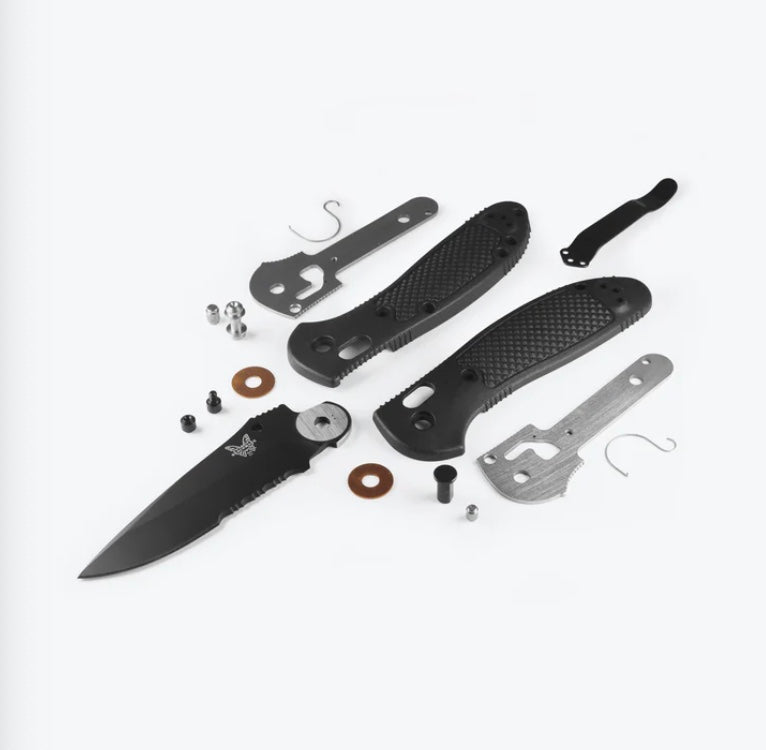 Benchmade Griptilian Black Grivory & Black Serrated Drop Point 551SBK-S30V