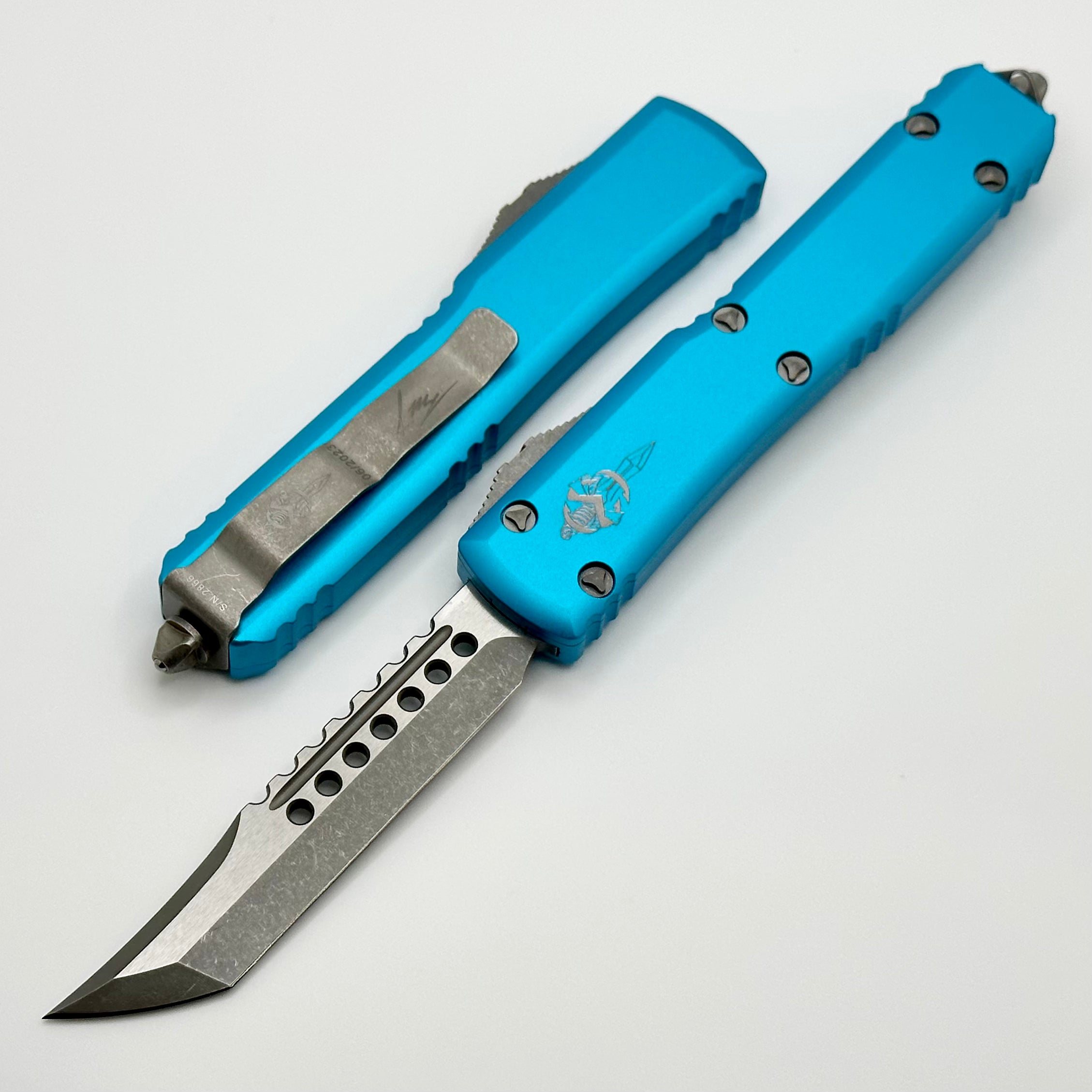 Microtech Ultratech Hellhound Apocalyptic Standard & Turquoise Signature Series 119-10APTQS