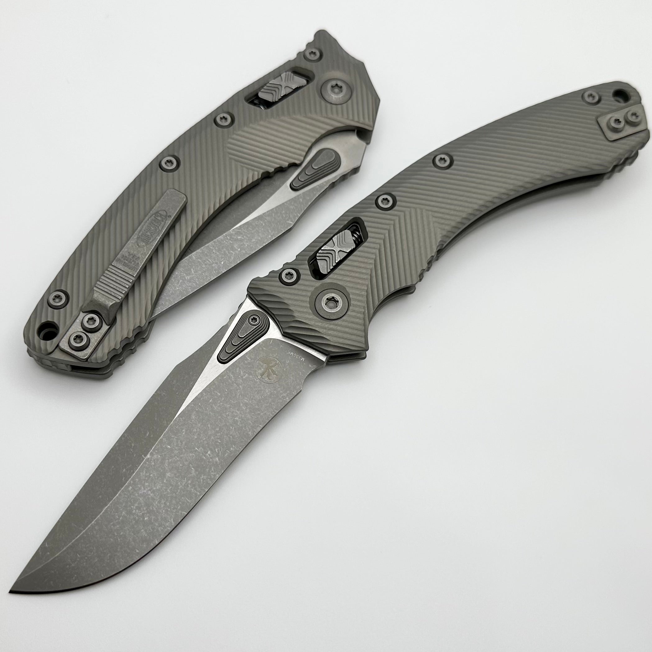 Microtech Amphibian RAM LOK Apocalyptic Natural Clear Fluted Aluminum & M390MK 137RL-10APFLNC