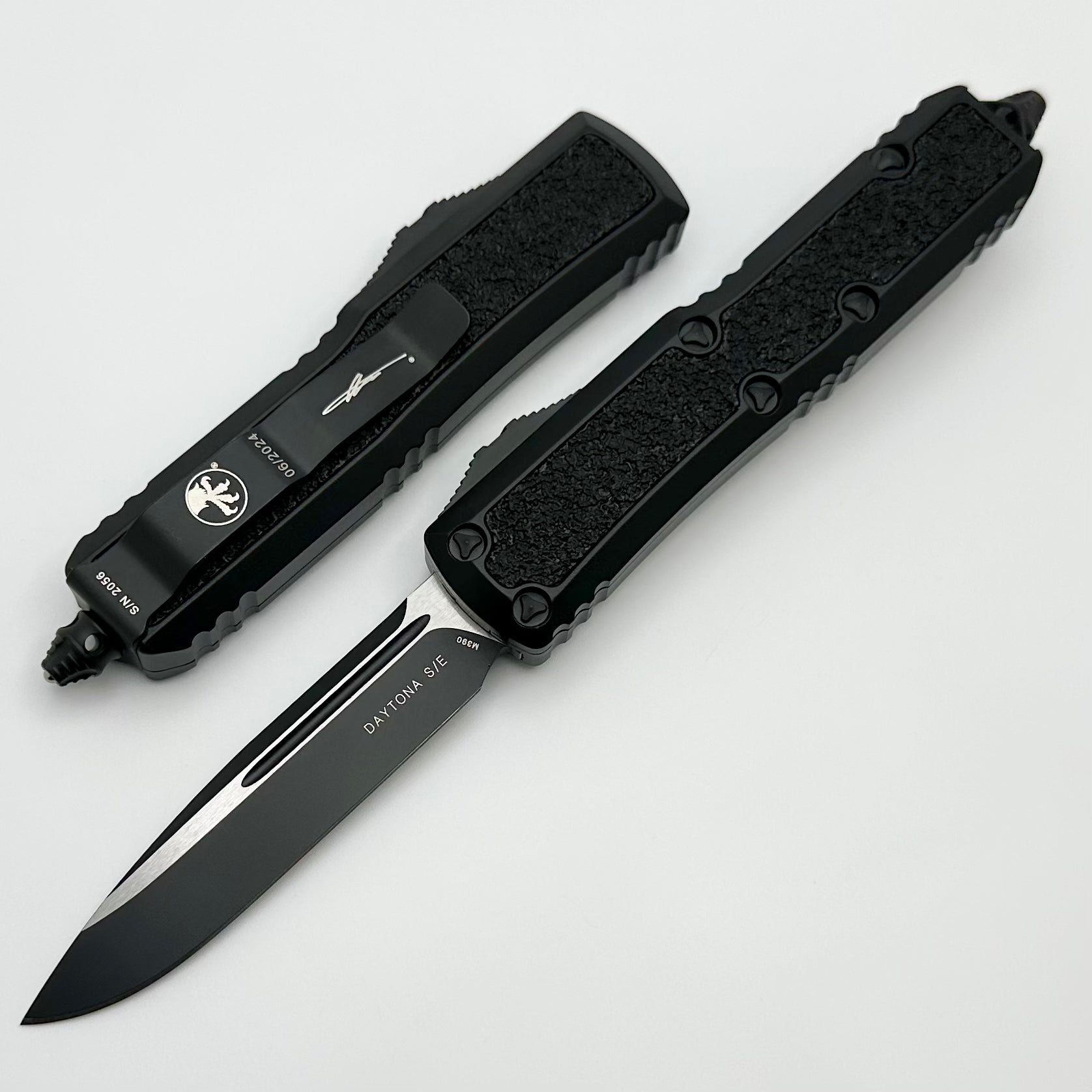 Microtech Daytona Tactical w/ Grip Inlays & Black Single Edge Signature Series 124-1TS