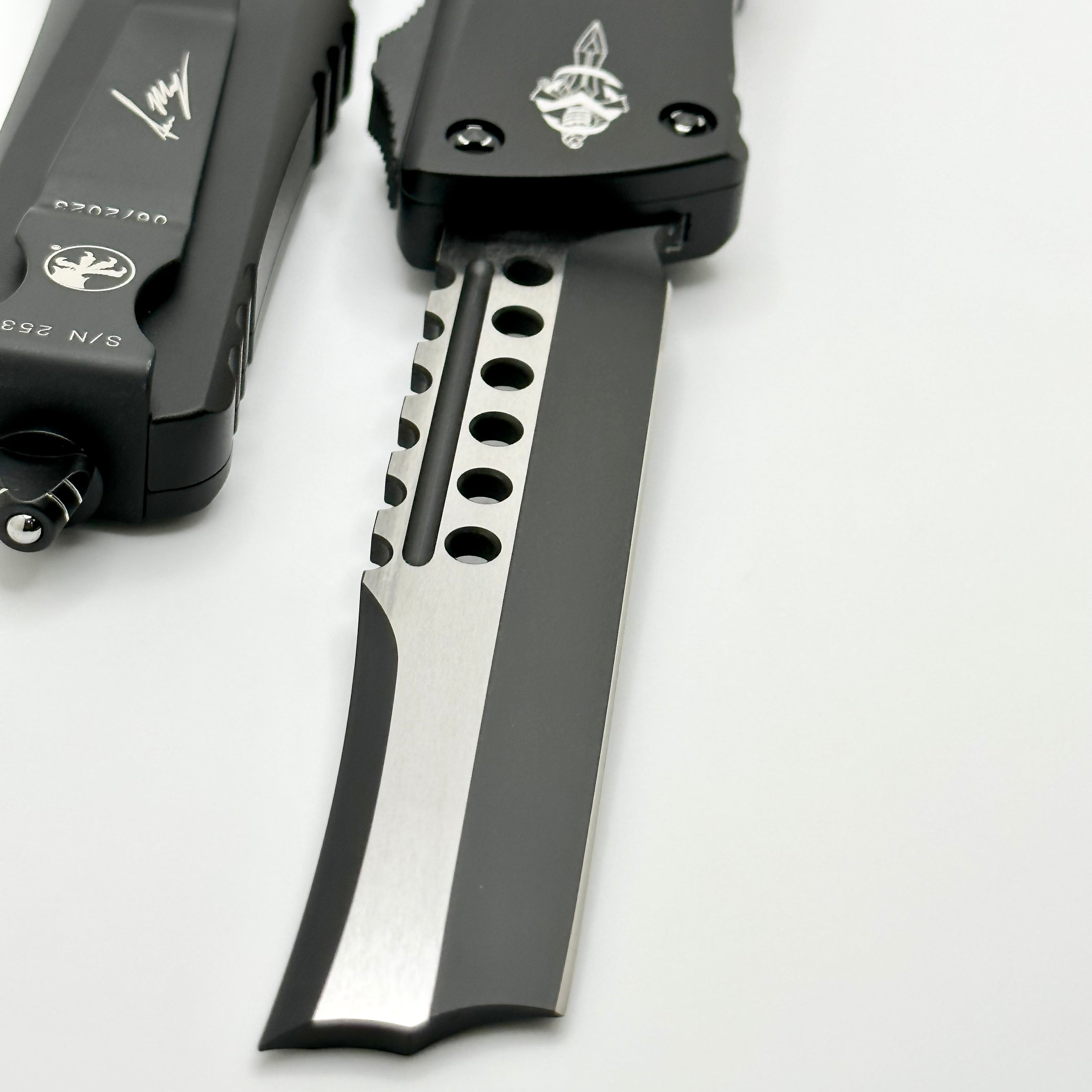 Microtech Combat Troodon Hellhound Straight Razor Smooth Chassis Tactical w/ Ringed Hardware Standard Signature Series 219RS-1TS