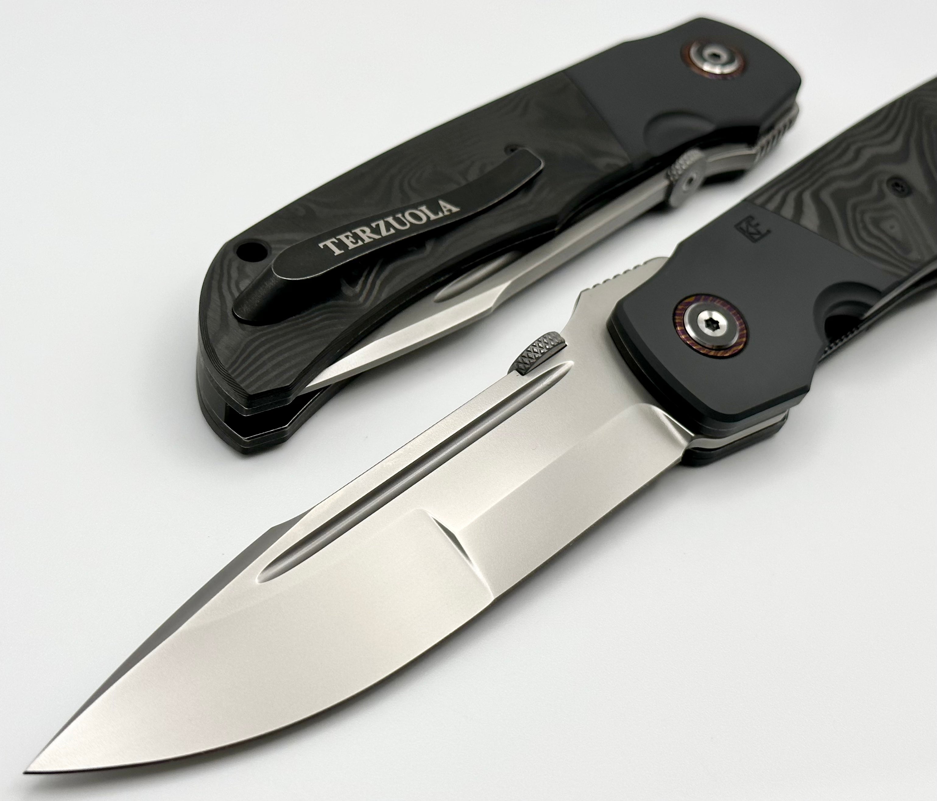 BLEMISH Custom Knife Factory Eagle Rock w/ Black Carbon Fiber & S90V