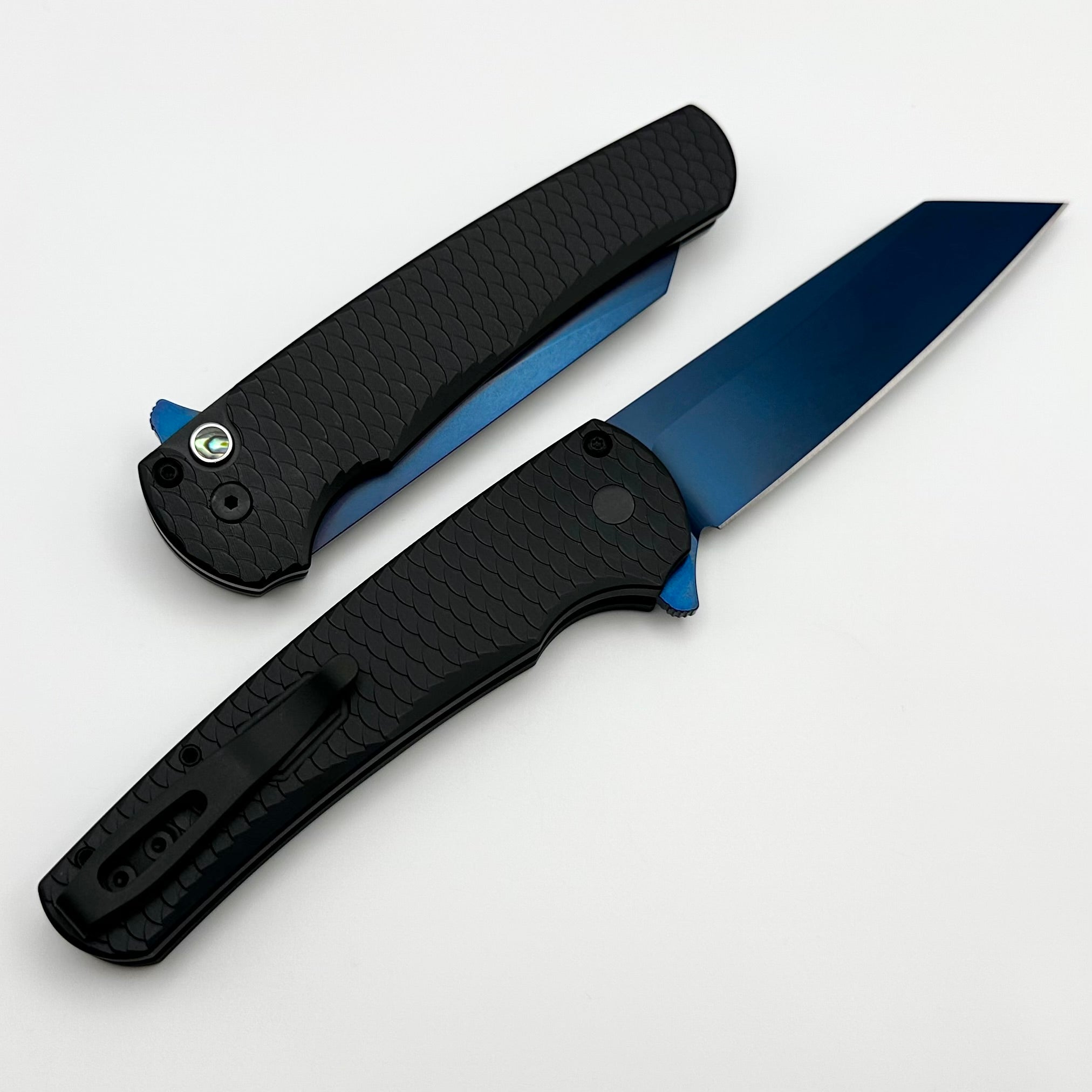 Pro-Tech Malibu Black Aluminum “Dragon Scale” Handle & Sapphire Blue 20CV Reverse Tanto 5236-SB