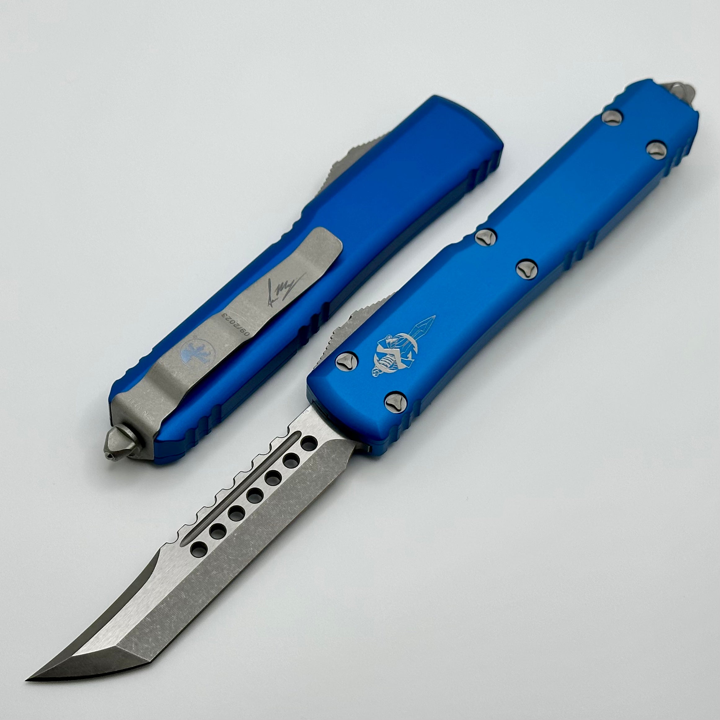 Microtech Ultratech Hellhound Apocalyptic Standard & Blue Signature Series 119-10APBLS