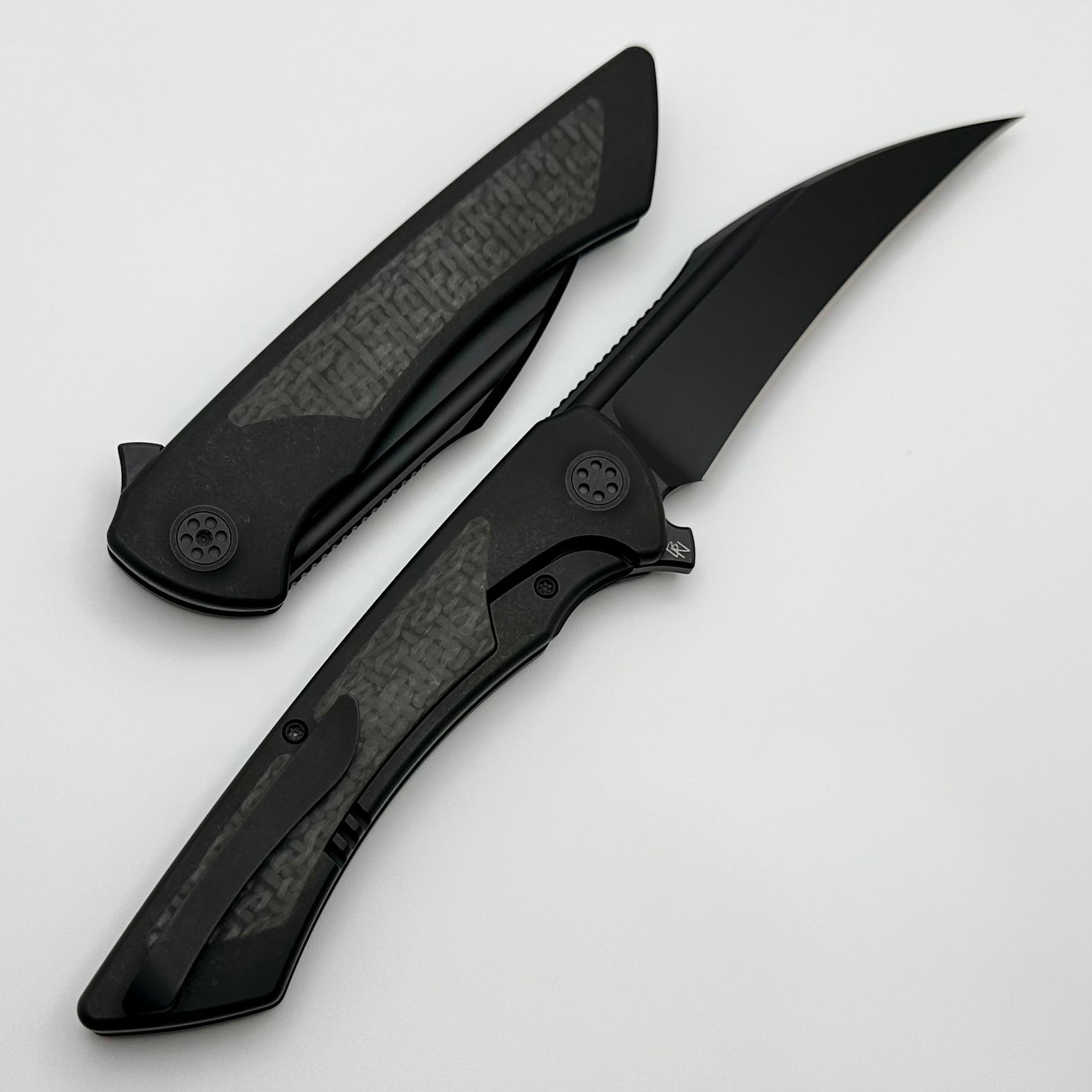 SharpByDesign Derecho Black Out Titanium w/ Carbon Fiber Inlays & M390 DER-BO-CF