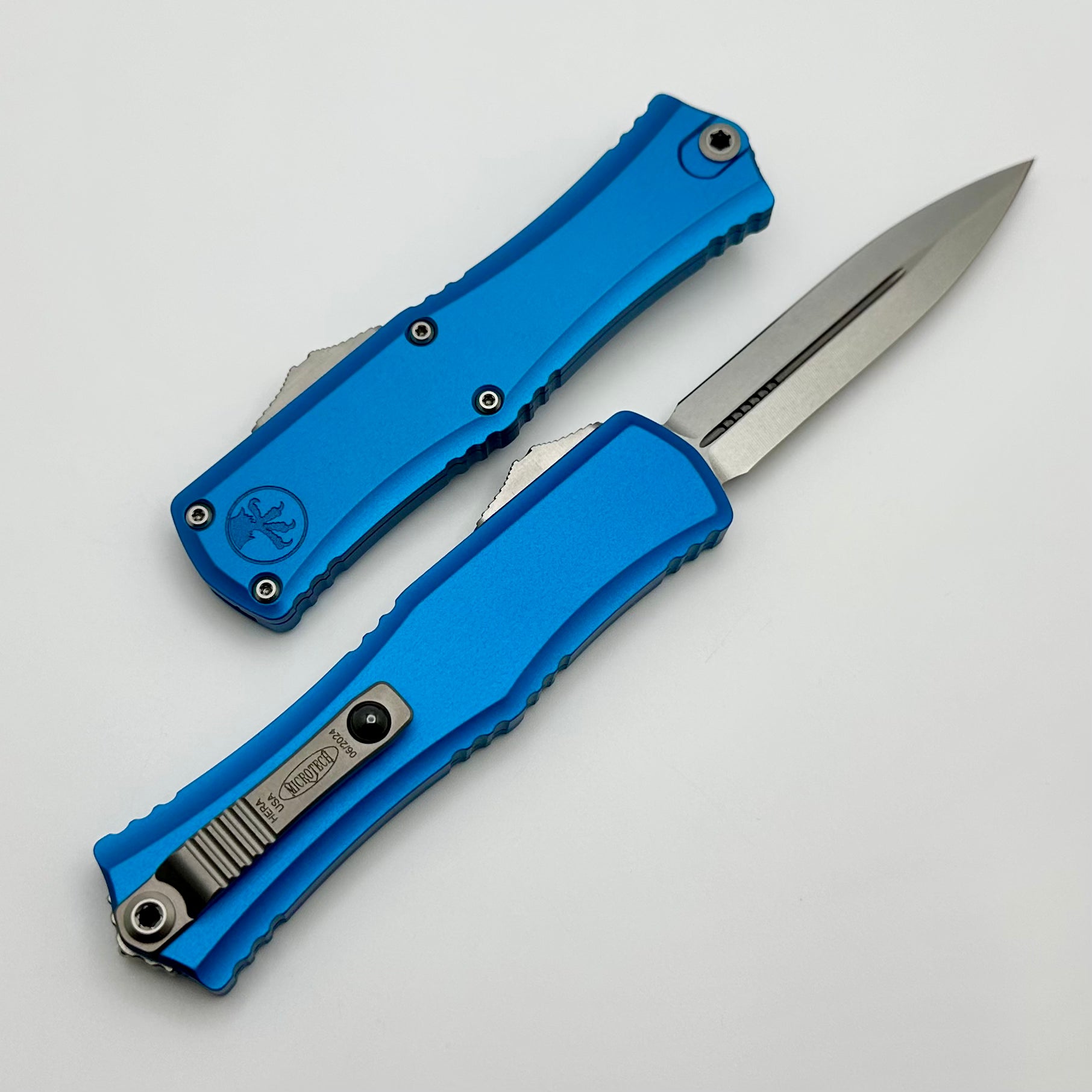 Microtech Knives Mini Hera Stonewash Double Edge M390MK w/ Blue Handle 1702M-10BL