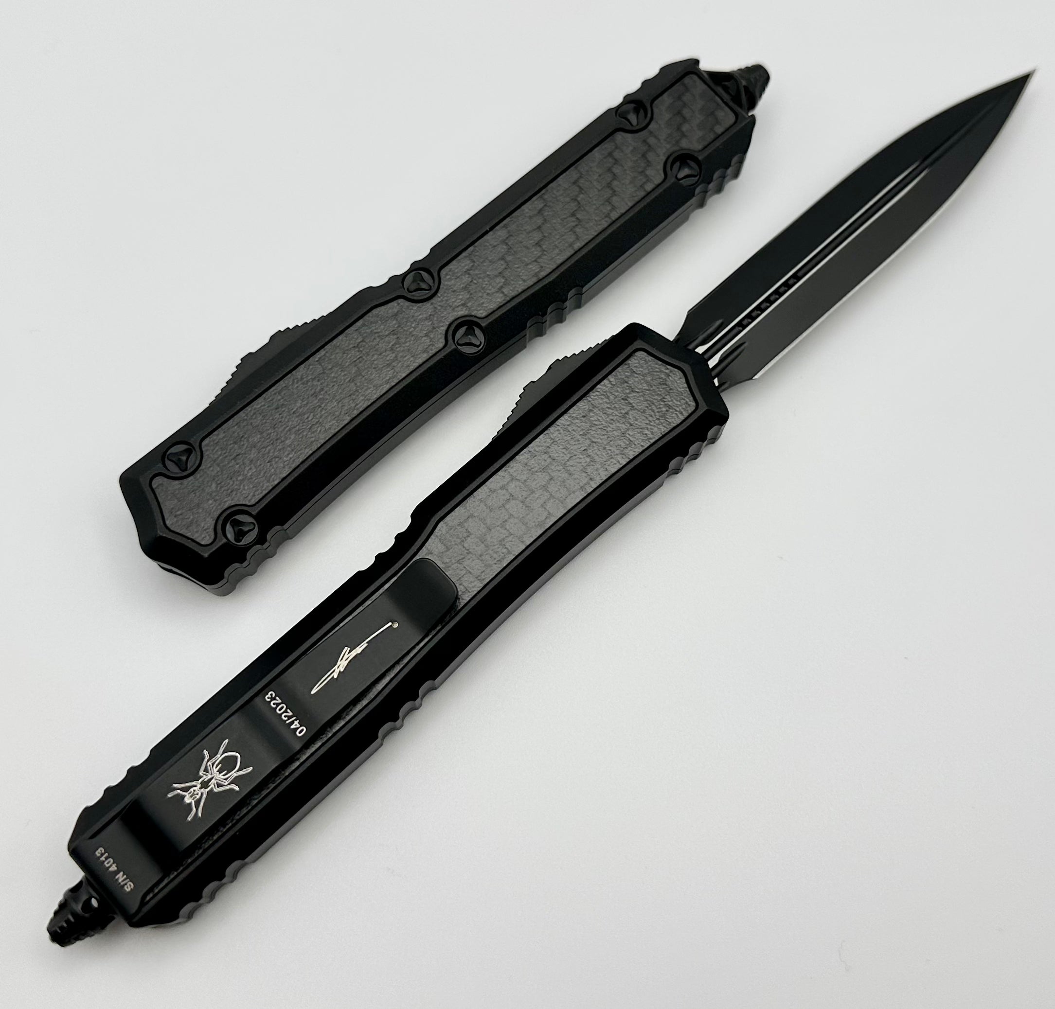 Microtech Makora Double Edge Tactical w/ Carbon Fiber Inlays Signature Series 206-1TCFIS