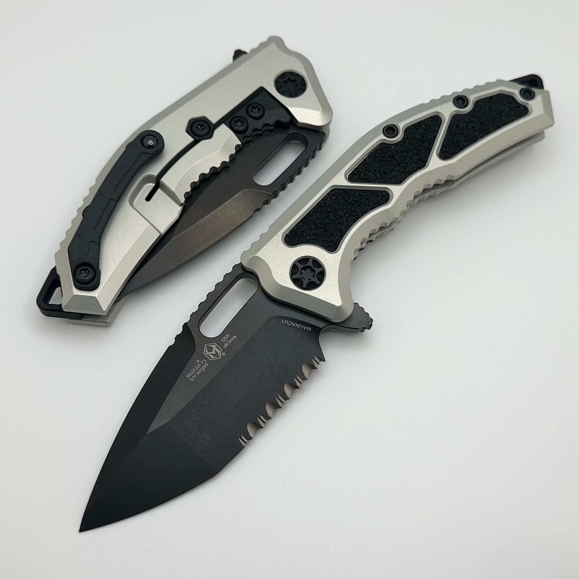 Heretic Knives Medusa Manual Natural Aluminum Frame Lock w/ Grip Inlays & DLC Serrated MagnaCut H009-6B-NAT