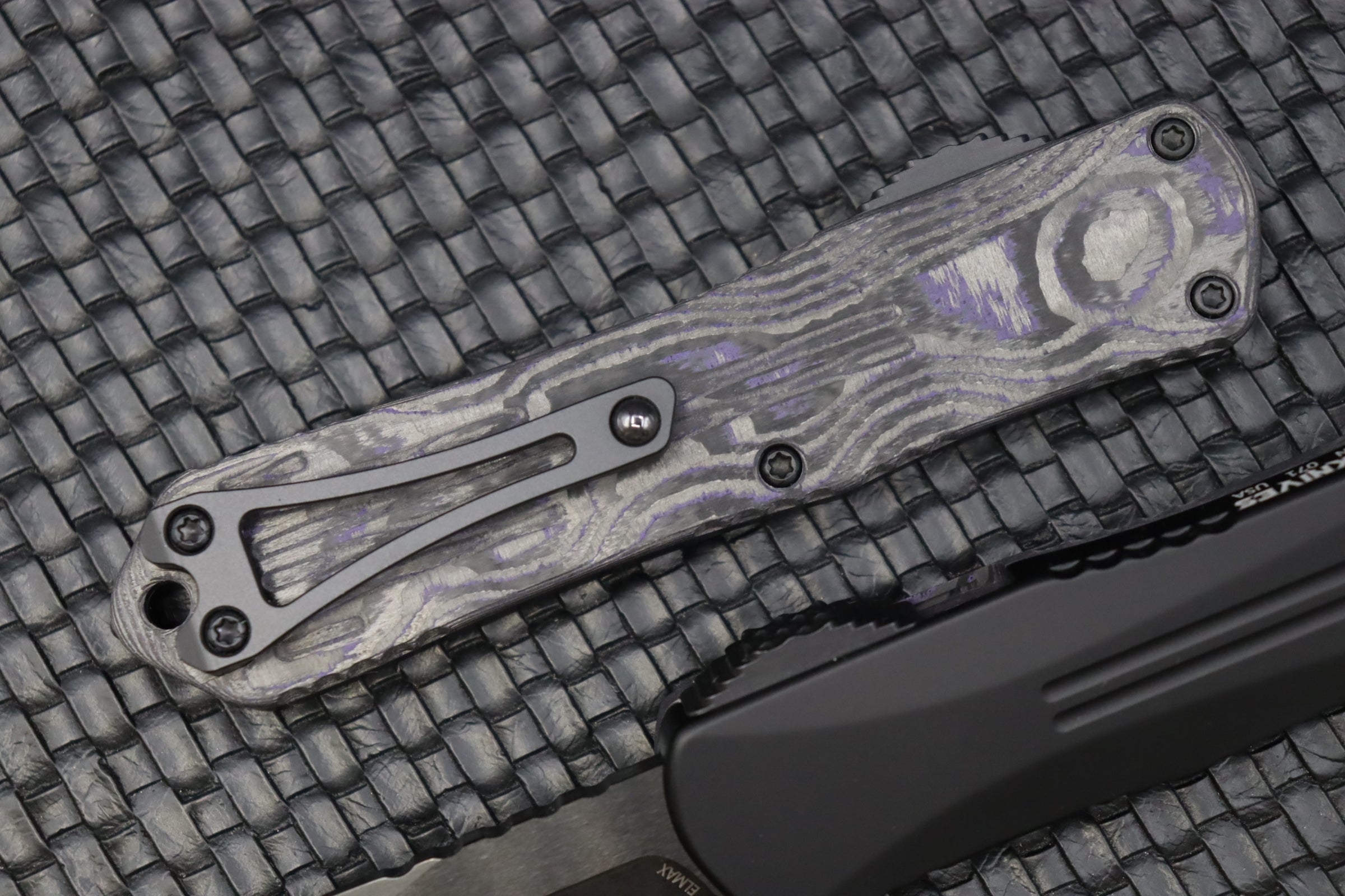 Heretic Knives Manticore E Bowie DLC & Purple Camo Carbon H026B-6A-PUCF