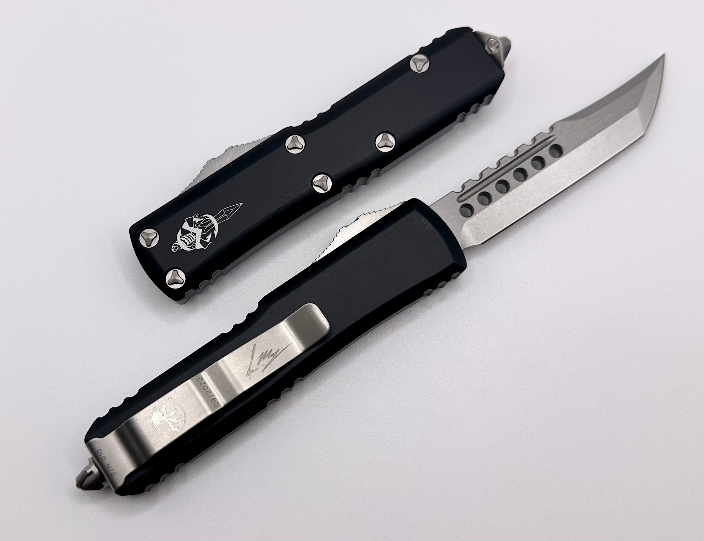 Microtech UTX-85 Hellhound Stonewash Standard & Black 719-10S