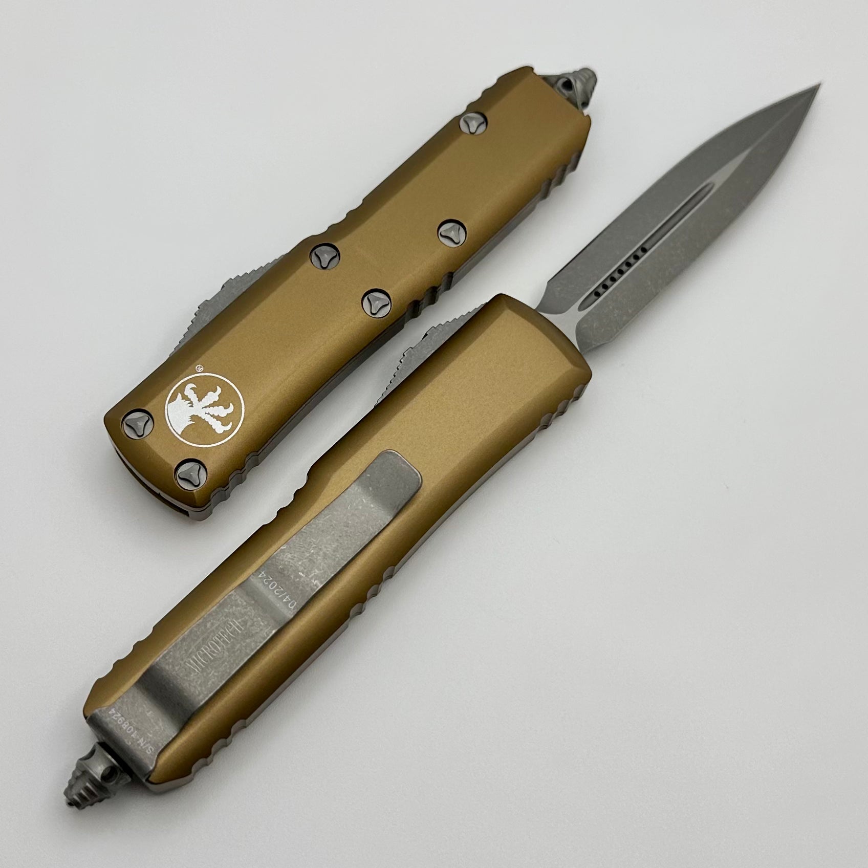 Microtech UTX-85 Tan & D/E Apocalyptic Standard 232-10APTA