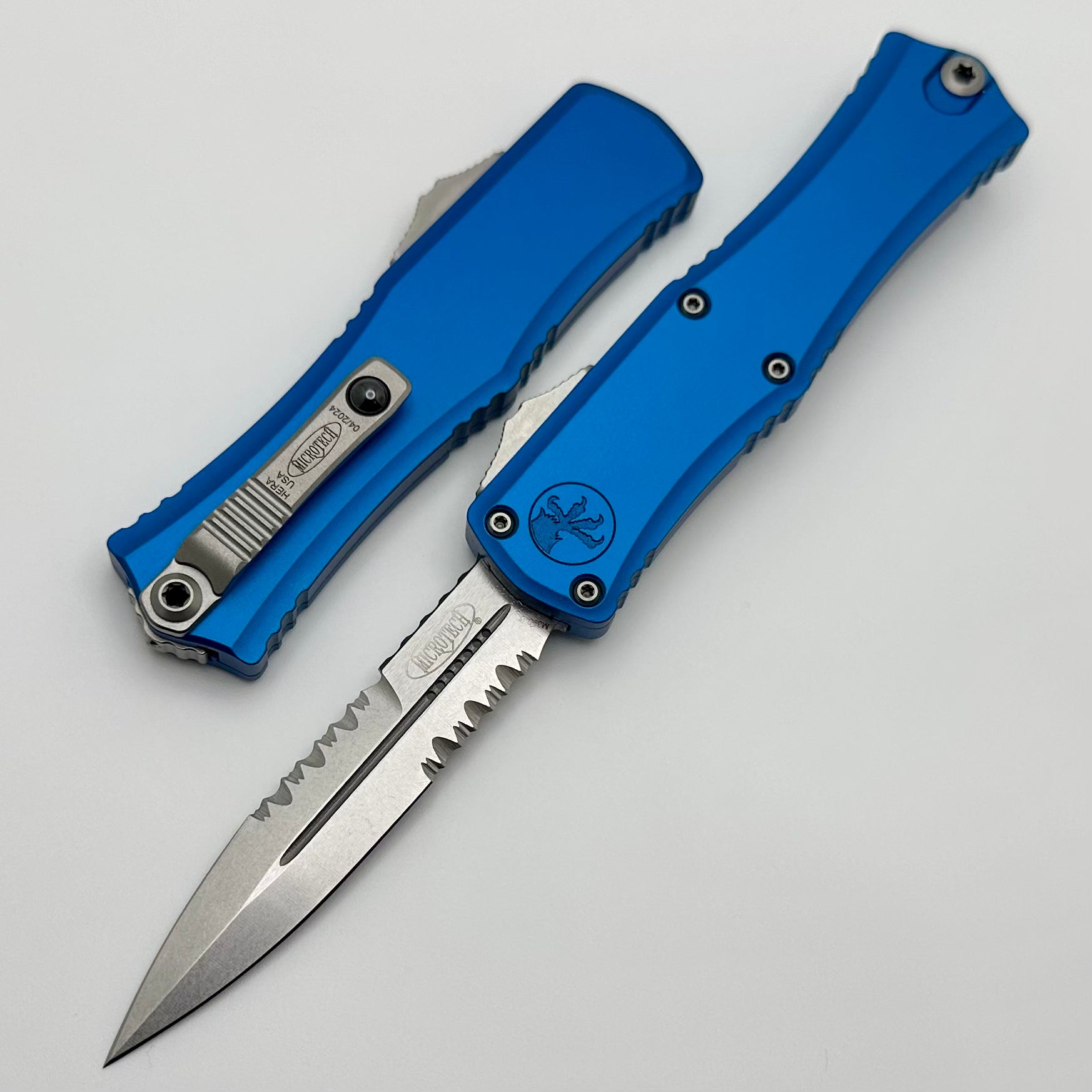 Microtech Knives Mini Hera Partial Serrated Stonewash Bayonet M390MK w/ Blue Handle 1701M-11BL