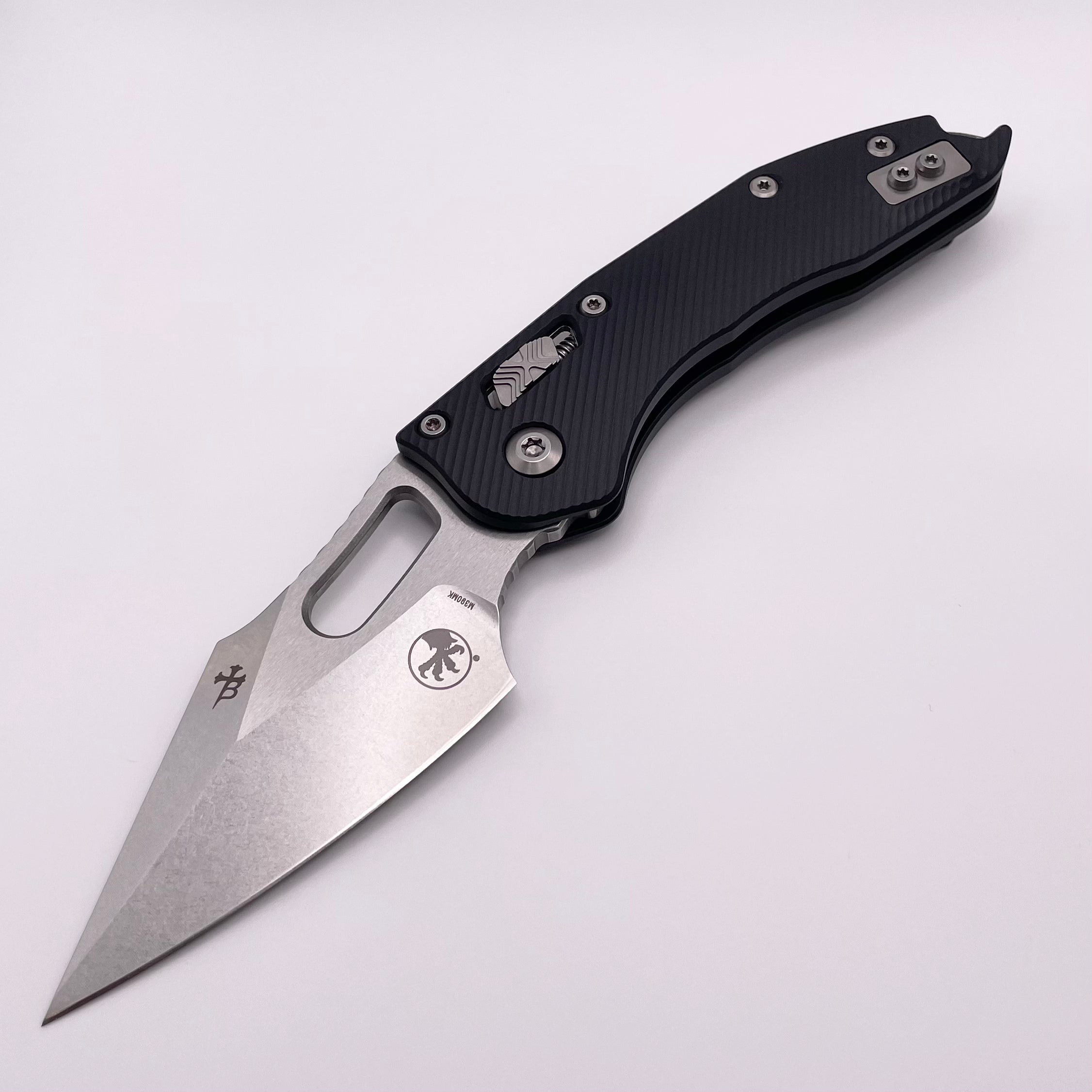 PRE-OWNED Microtech Knives Manual Stitch RAM LOK Fluted Black Aluminum Apocalyptic Standard & M390MK 169RL-10APFL