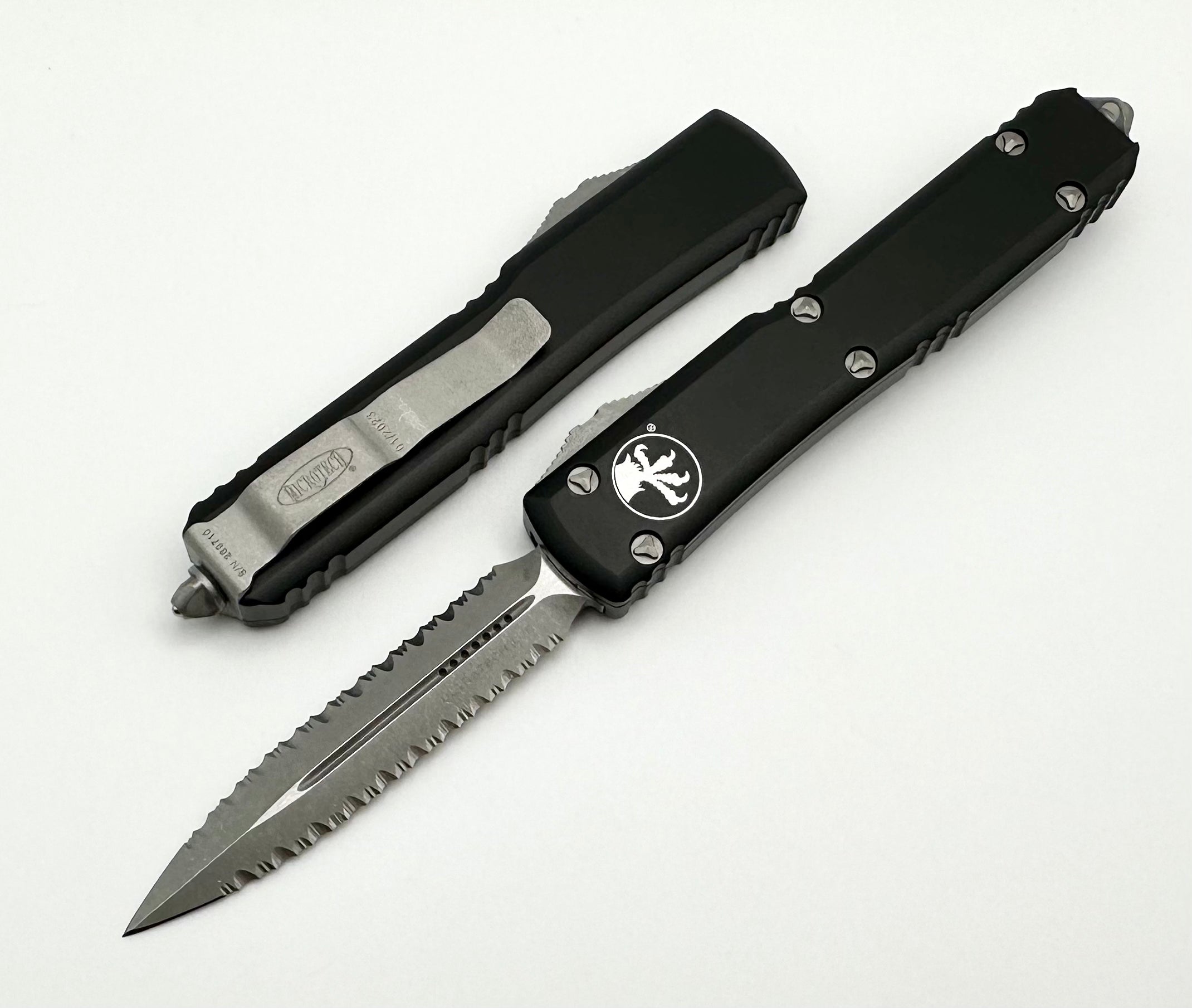 Microtech Ultratech Double Edge Double Full Serrated Apocalyptic & Black 122-D12AP