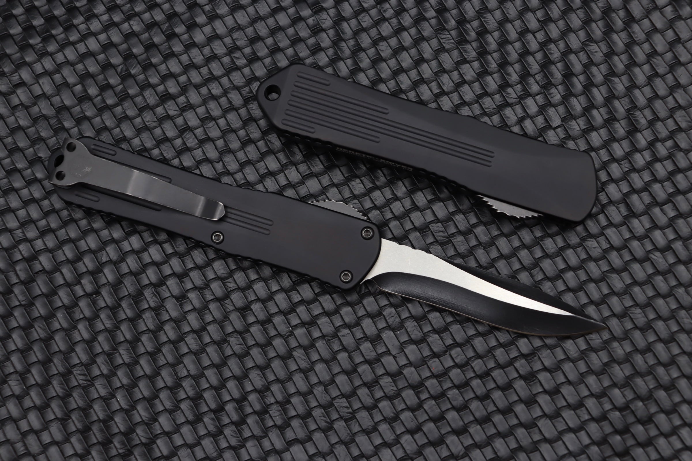 Heretic Knives Manticore E Recurve Battleworn Black