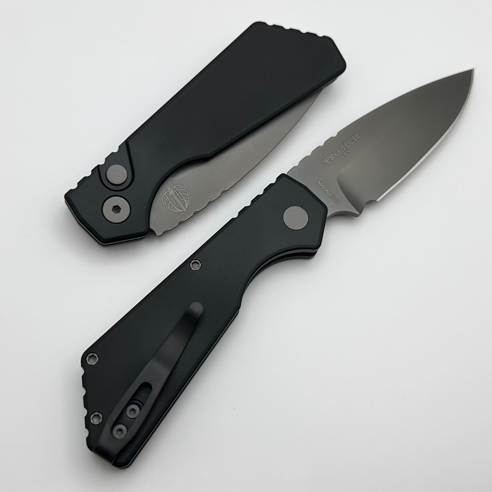 Pro-Tech PT Plus Black Aluminum Handle w/ Blasted Hardware & Smokey Gray DLC MagnaCut Blade PT221