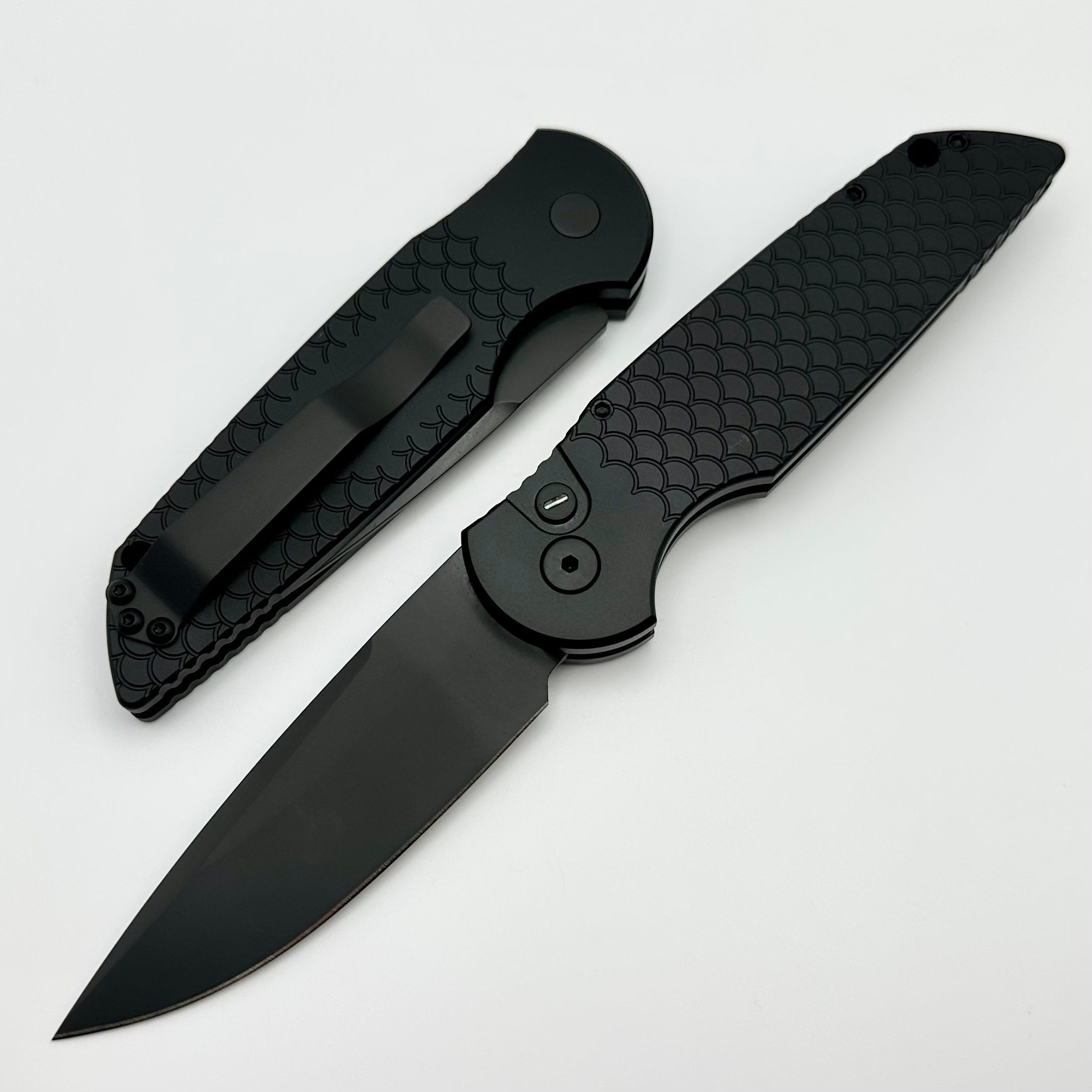 Pro-Tech TR-3 X1 Black “Fish Scale” Handle & Black Sterile 154-CM Blade TR-3 X1 OPERATOR