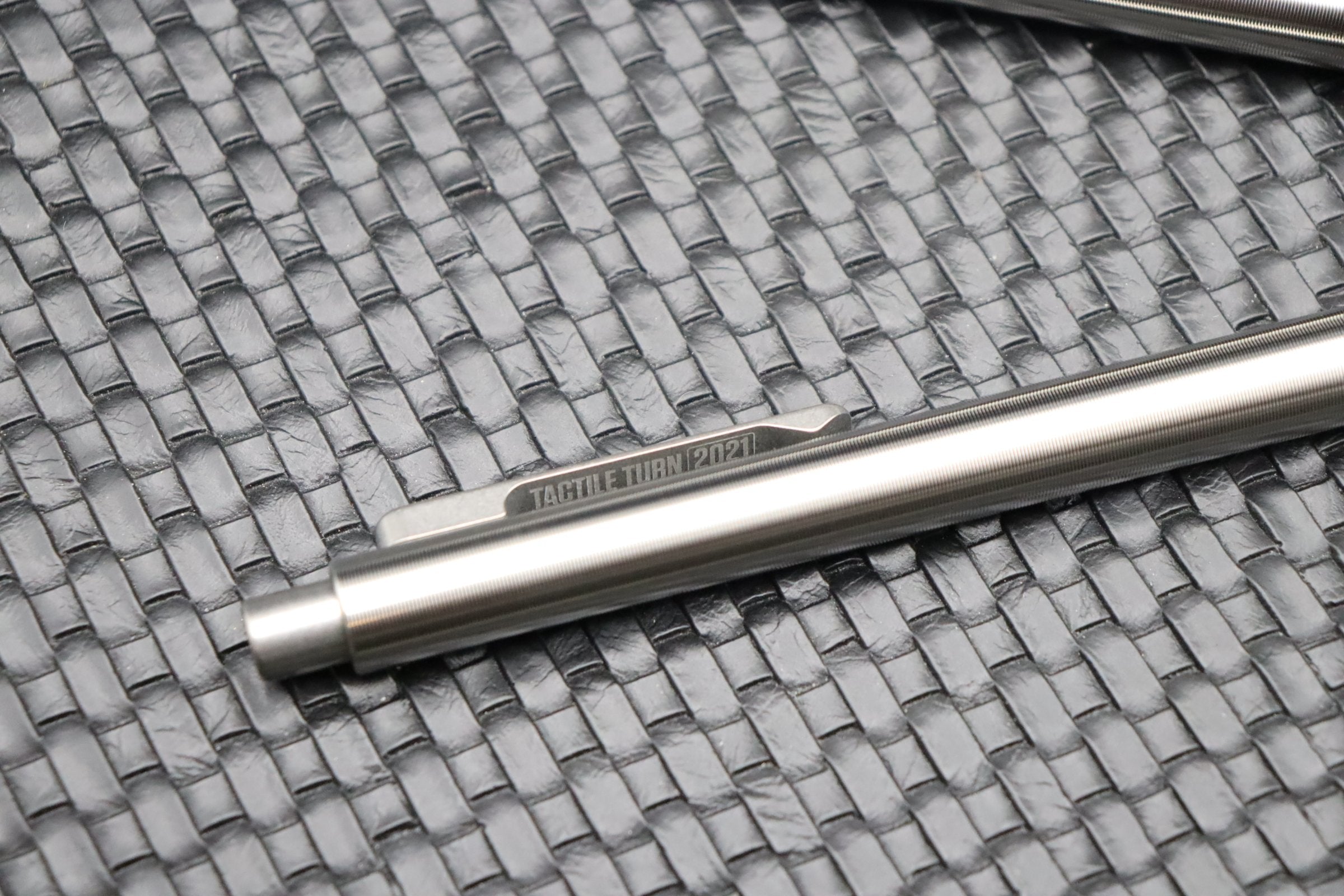 Tactile Turn Titanium Side Click Pen Standard (5.8”) 10-SC1-TTM-TTM