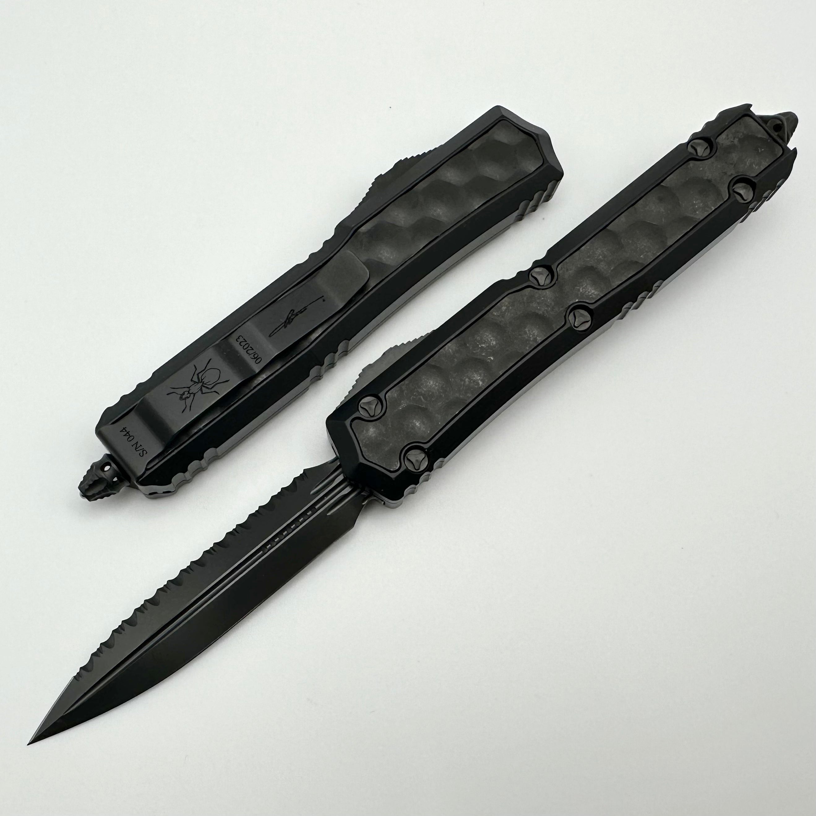 Microtech Makora Shadow DLC D/E Full Serrated w/ DLC Hardware Nickel Boron Internals & DLC Bubble Inlays 206-3DLCTBISH