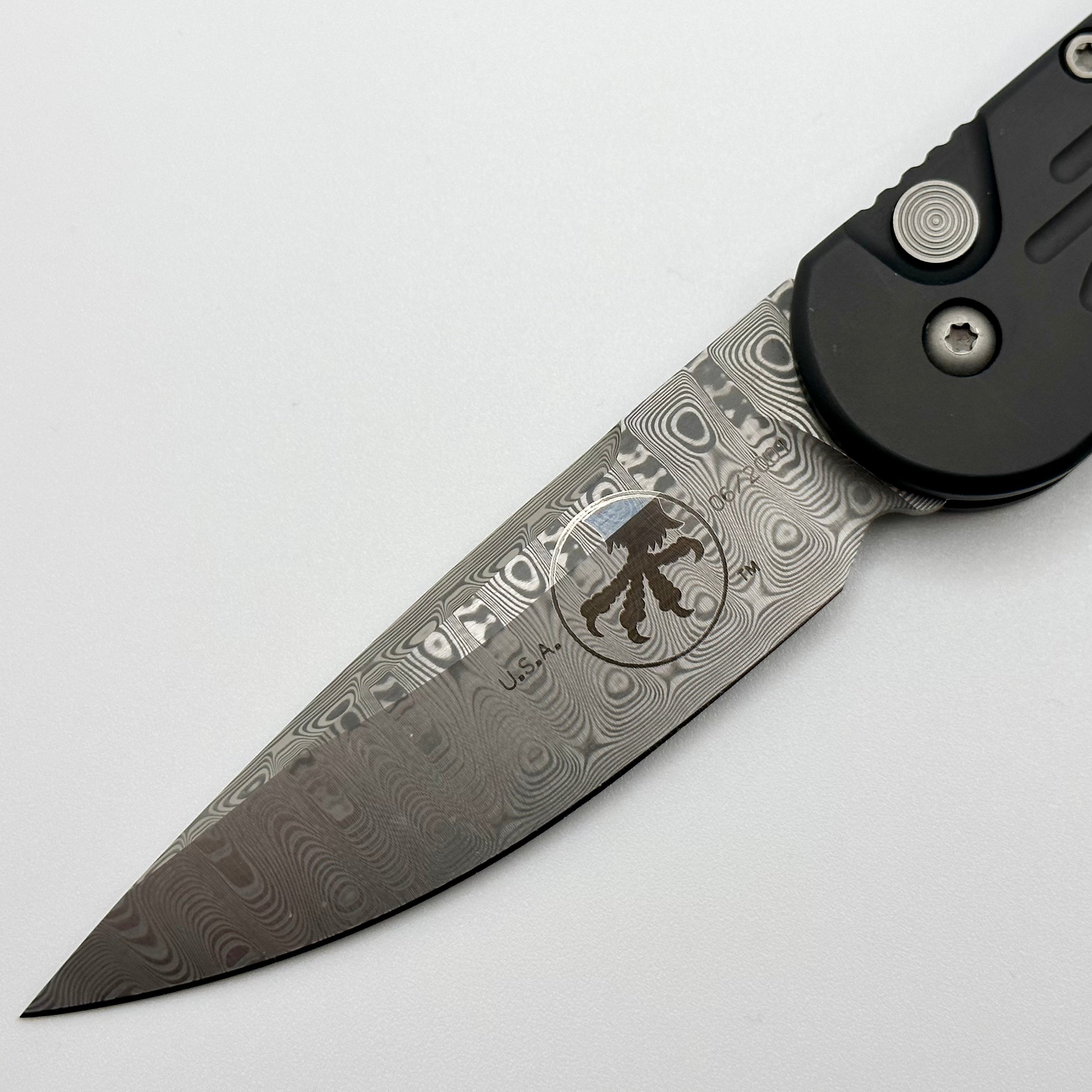 Microtech L-U.D.T Odin's Eye Damascus & Black Handle PRE OWNED