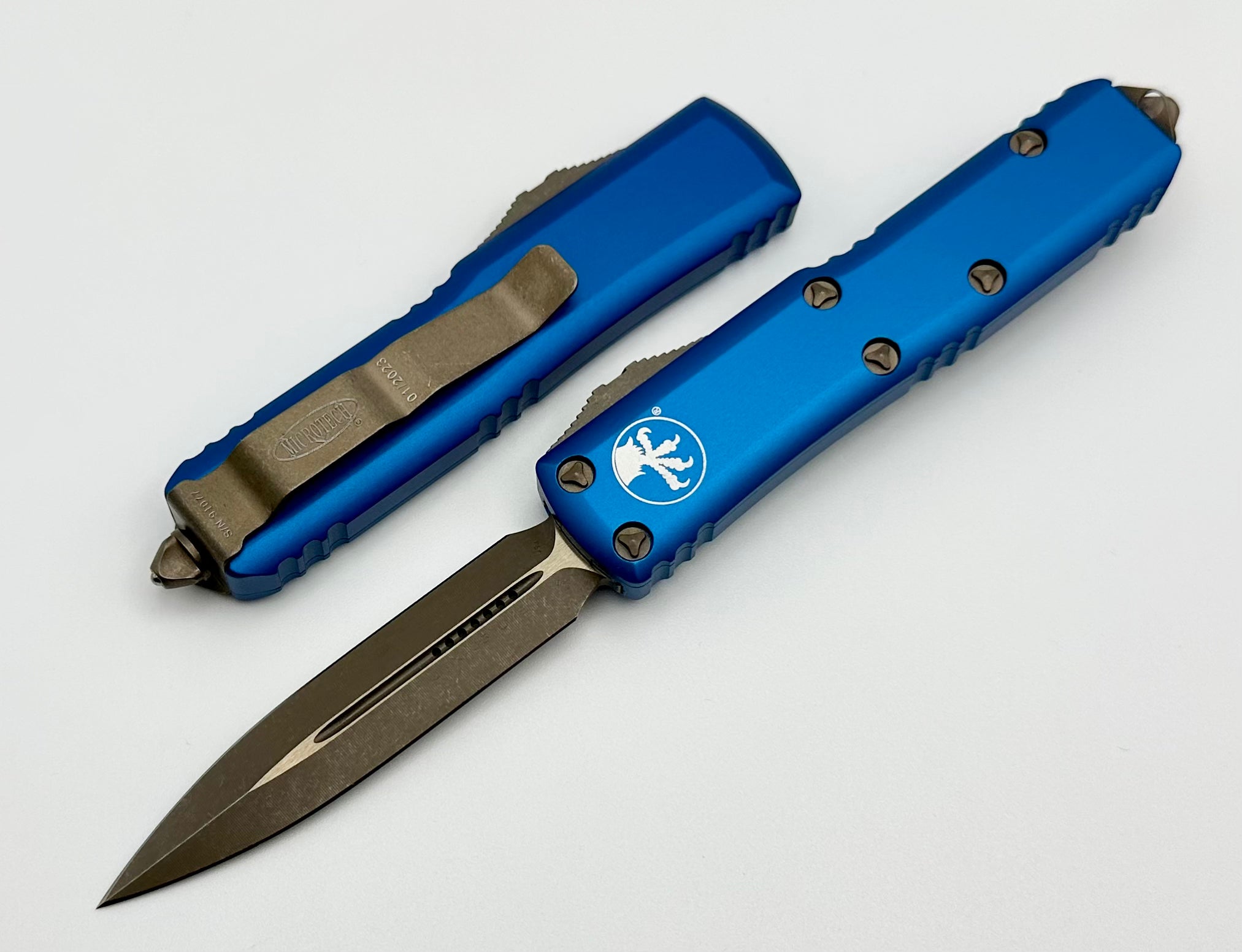 Microtech UTX-85 Double Edge Apocalyptic Bronze Standard & Blue 232-13APBL