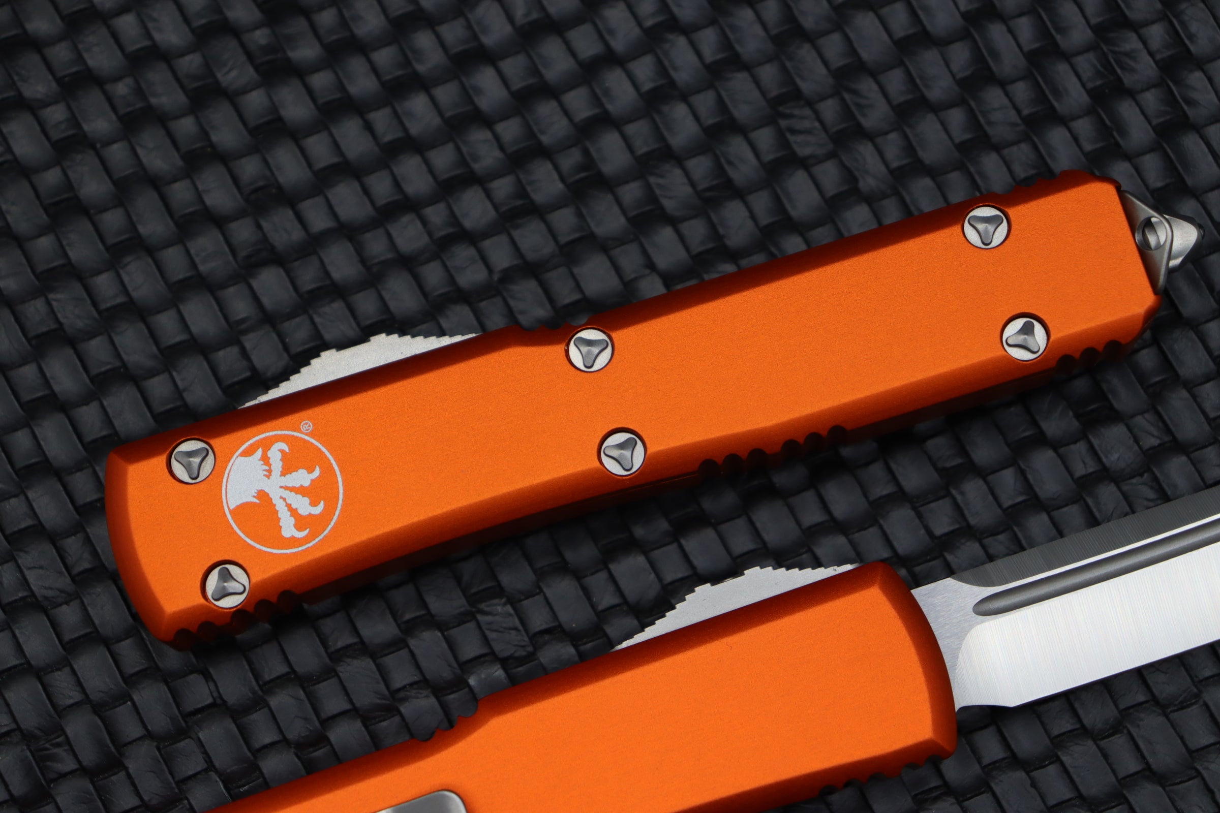 Microtech Ultratech Tanto Satin Standard & Orange 123-4OR