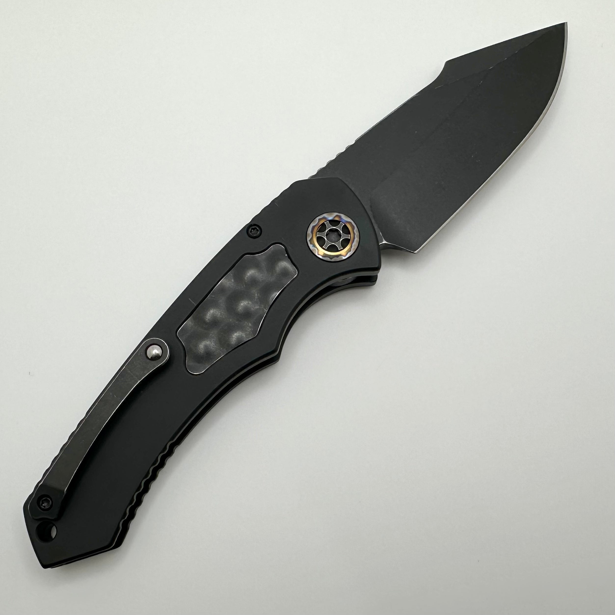 Heretic Knives Pariah Auto Battleworn Black Standard w/ Bubble Inlays & MagnaCut w/ Flamed Pivot Collars H048-8A PRE OWNED