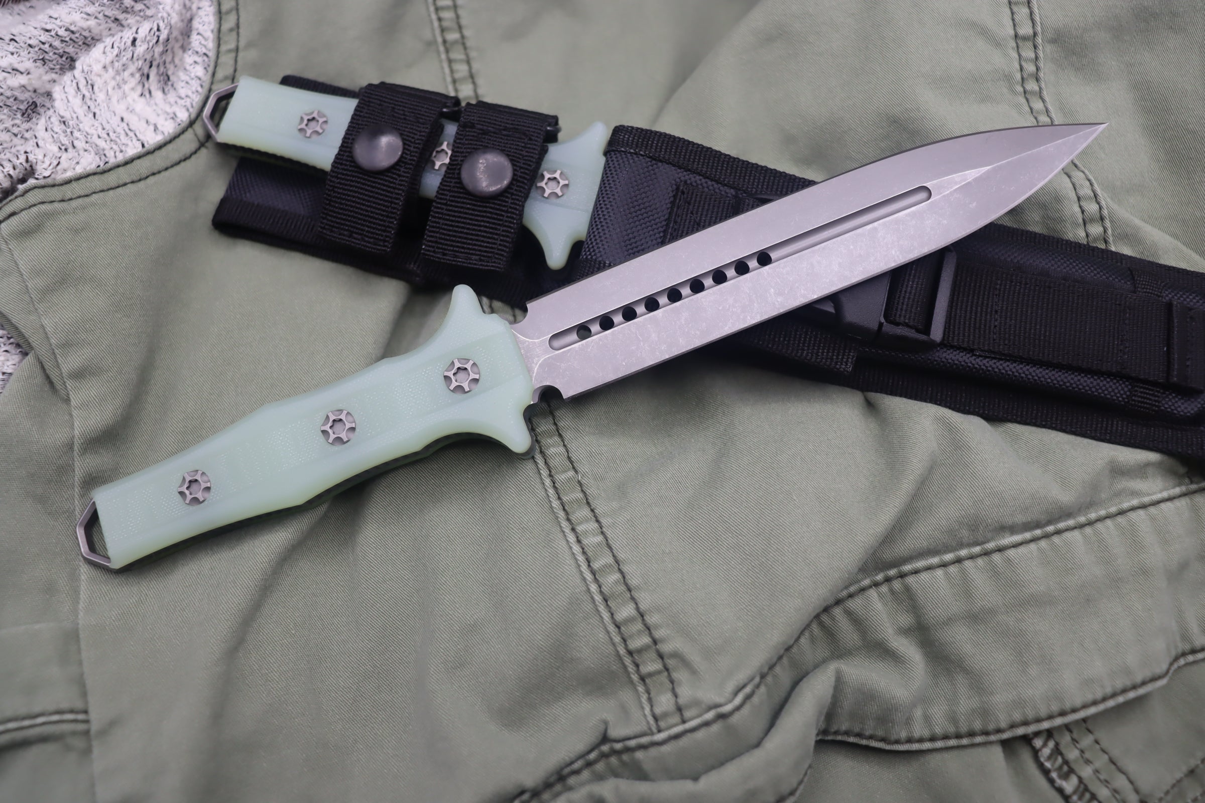 Heretic Knives Nephilim Jade G-10 Double Edge Battleworn