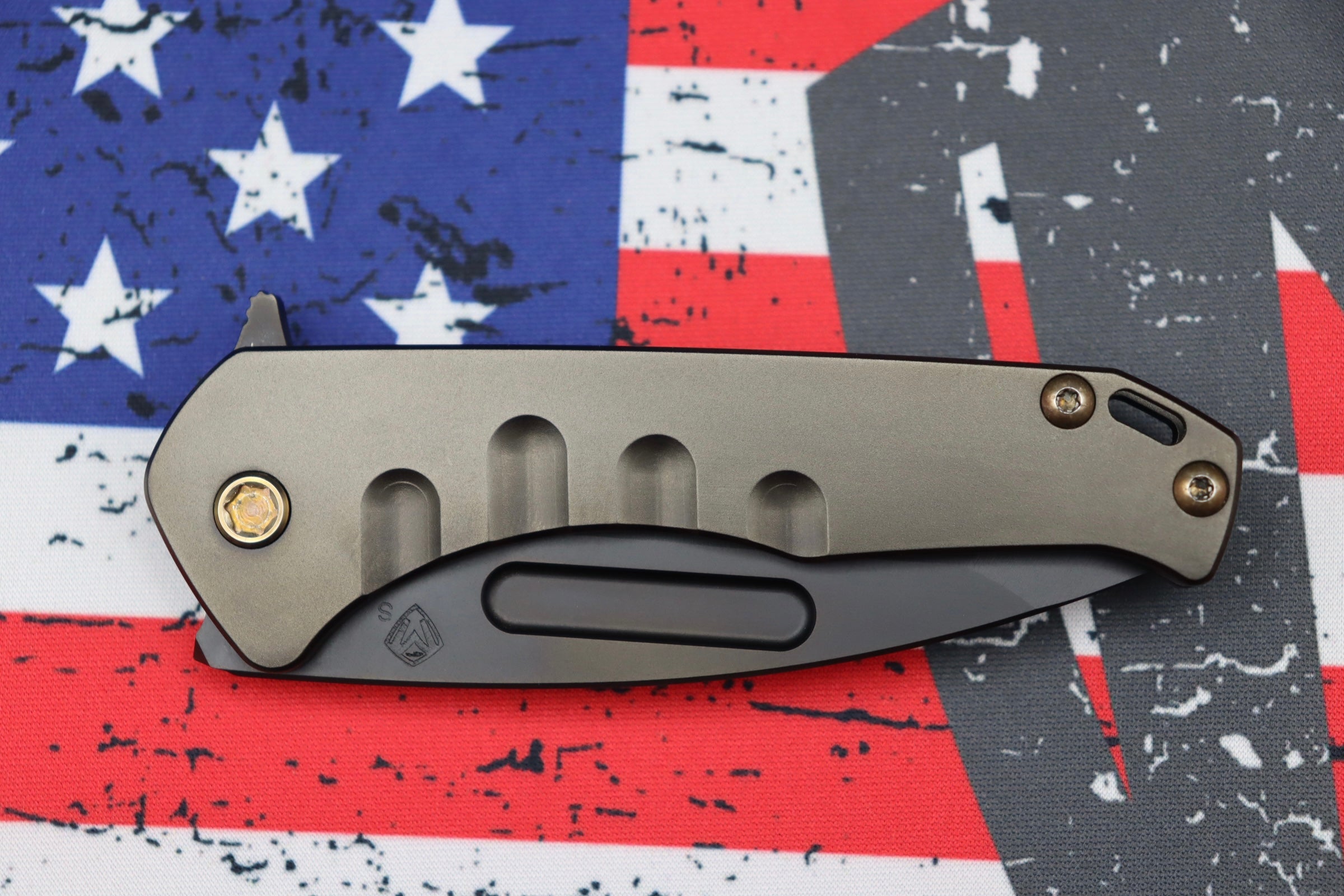 Medford Praetorian Slim Flipper PVD S35VN Tanto & PVD Handles w/ Bronze Hardware/Clip