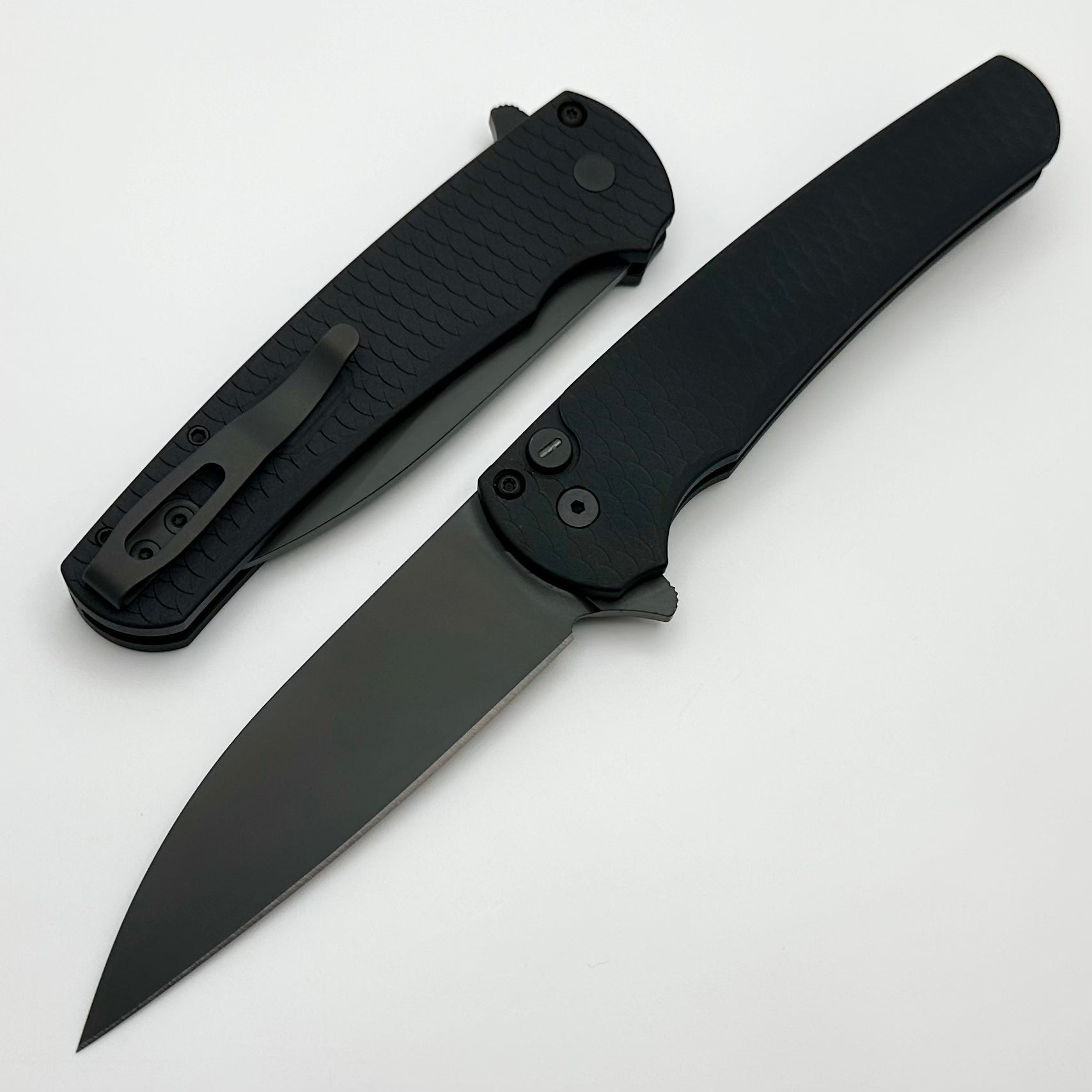 Pro-Tech Malibu Operator Dragon Scale Black Handle w/ Black Hardware & DLC MagnaCut Wharncliffe Blade 5336 Operator