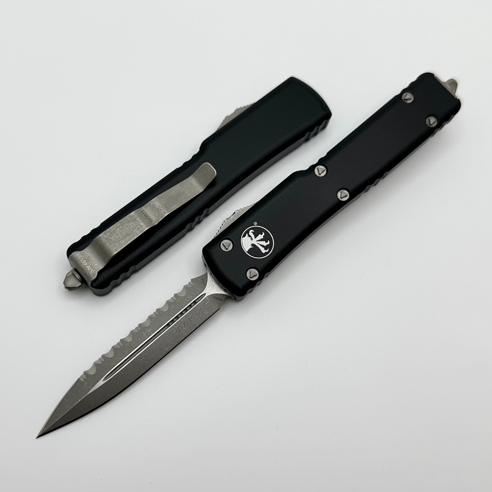 Microtech UTX-70 Double Edge Full Serrated Apocalyptic Standard & Black 147-12AP