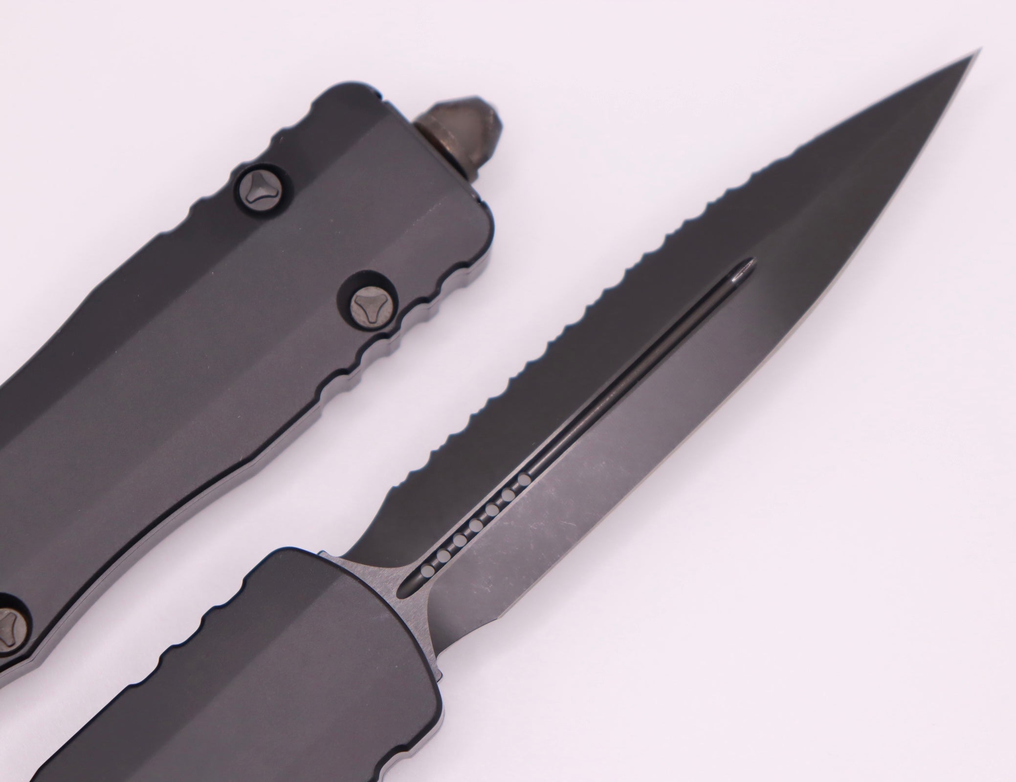 Microtech Dirac Delta Double Edge DLC Shadow Fully Serrated 227-3DLCTSH