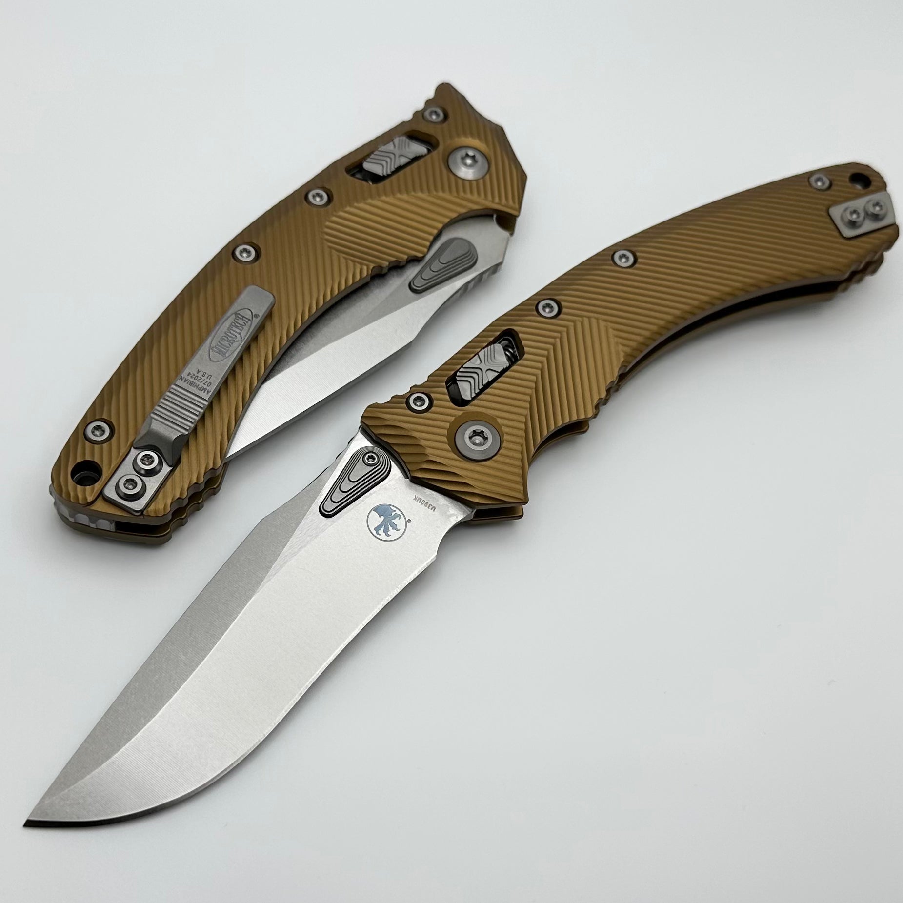 Microtech Amphibian RAM LOK Tan Fluted Aluminum & Stonewash M390MK 137RL-10FLTA