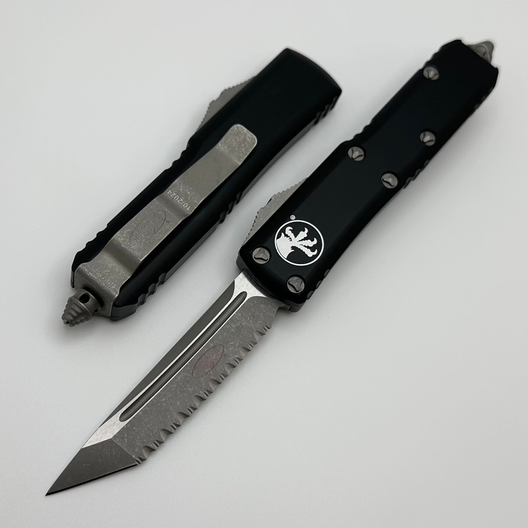 Microtech UTX-85 Tanto T/E Apocalyptic Full Serrated & Black 233-12AP