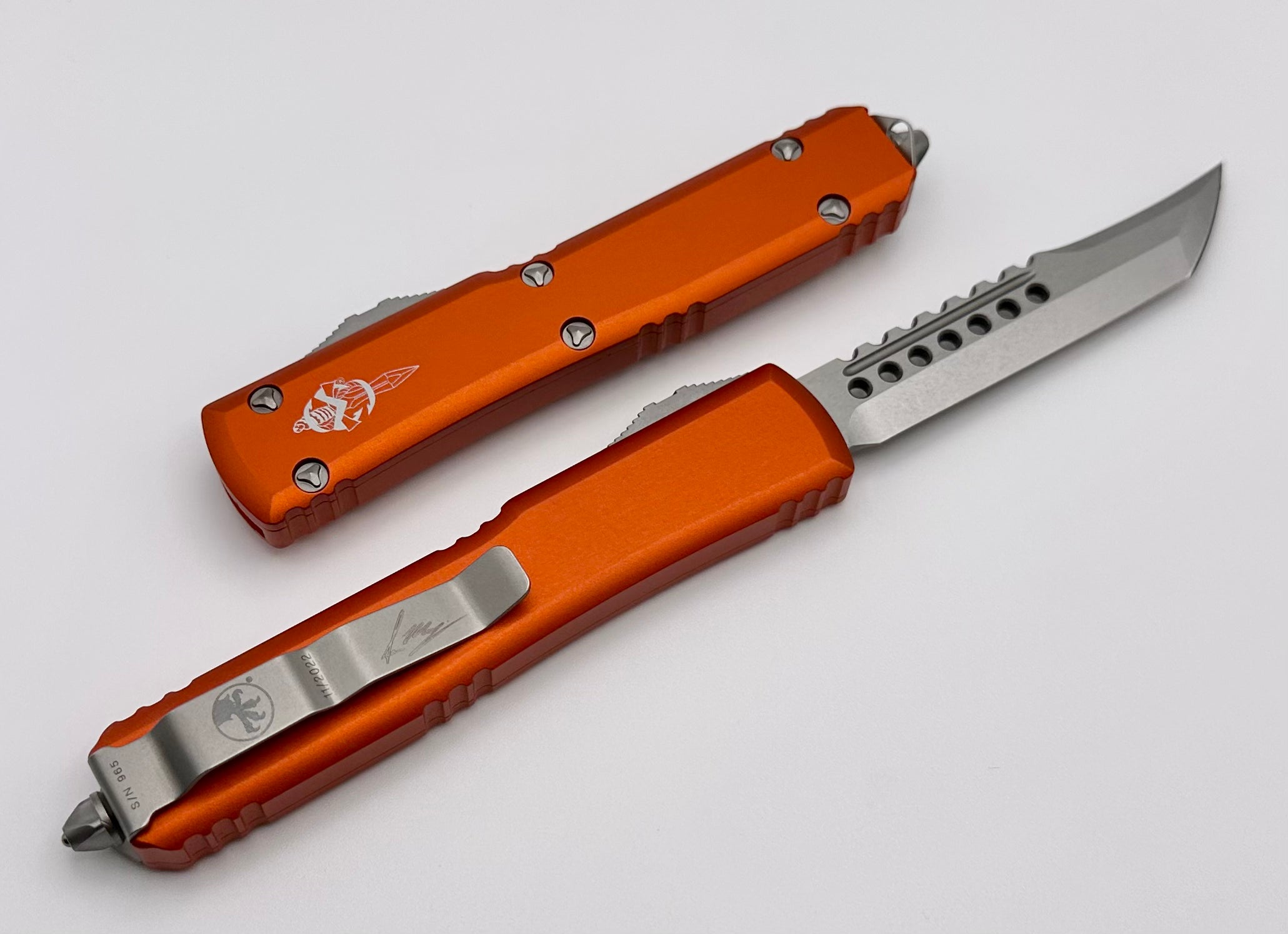 Microtech Ultratech Hellhound Stonewash Standard & Orange 119-10ORS