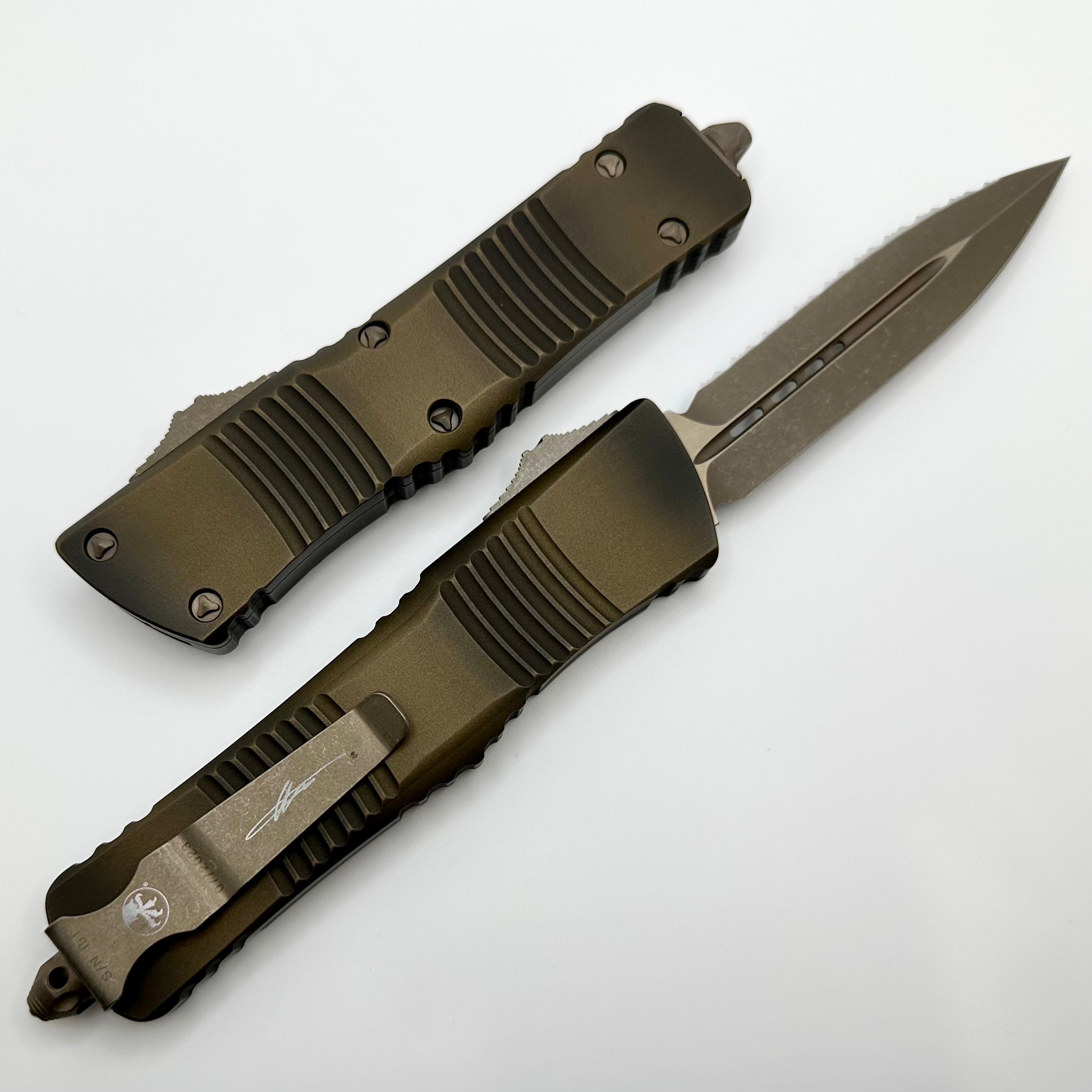 Microtech Combat Troodon Antique Bronze w/ Full Serrated Double Edge Bronze Apocalyptic Signature Series 142-15APABS