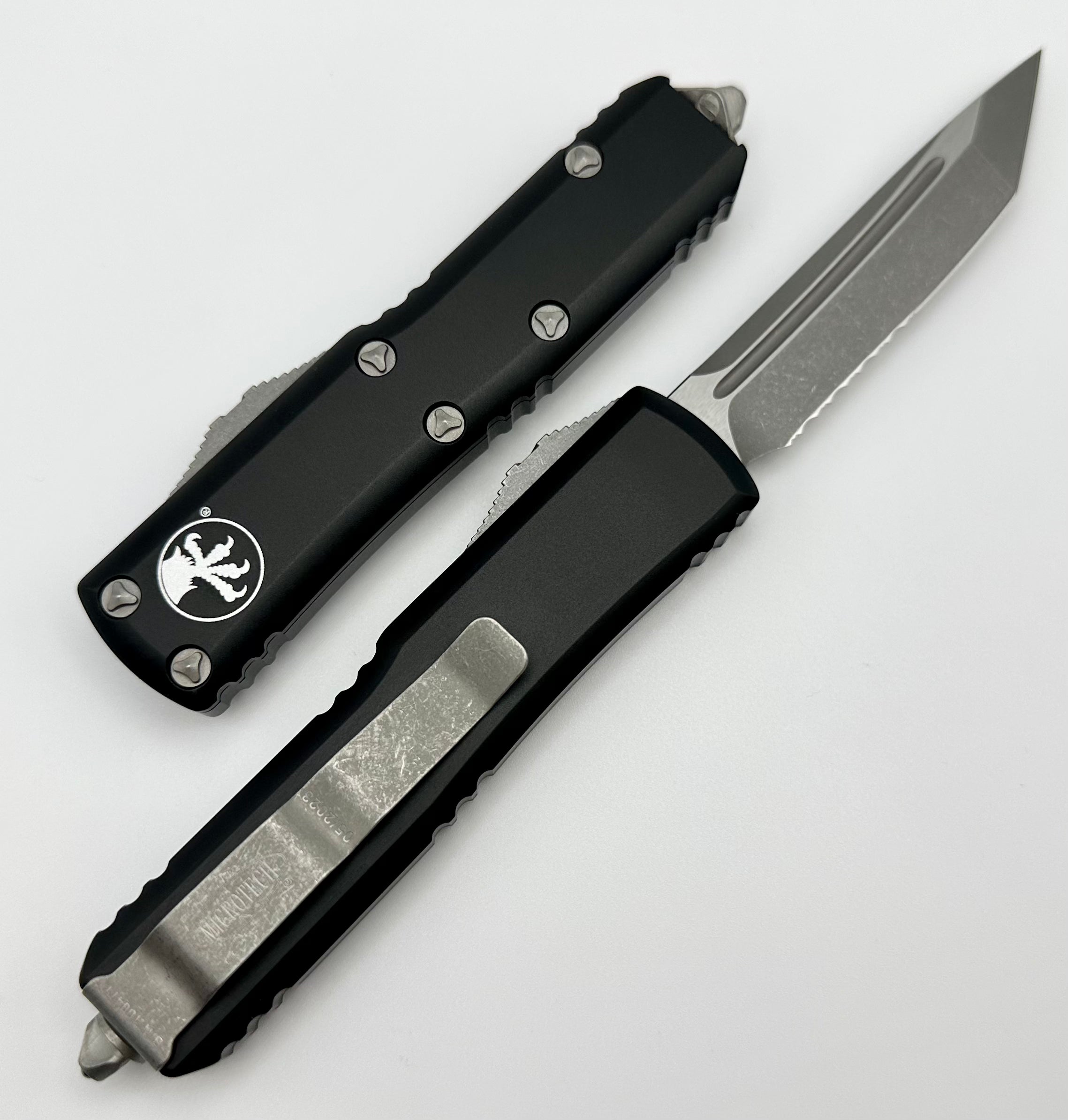 Microtech UTX-85 Tanto T/E Apocalyptic Partial Serrated & Black 233-11AP