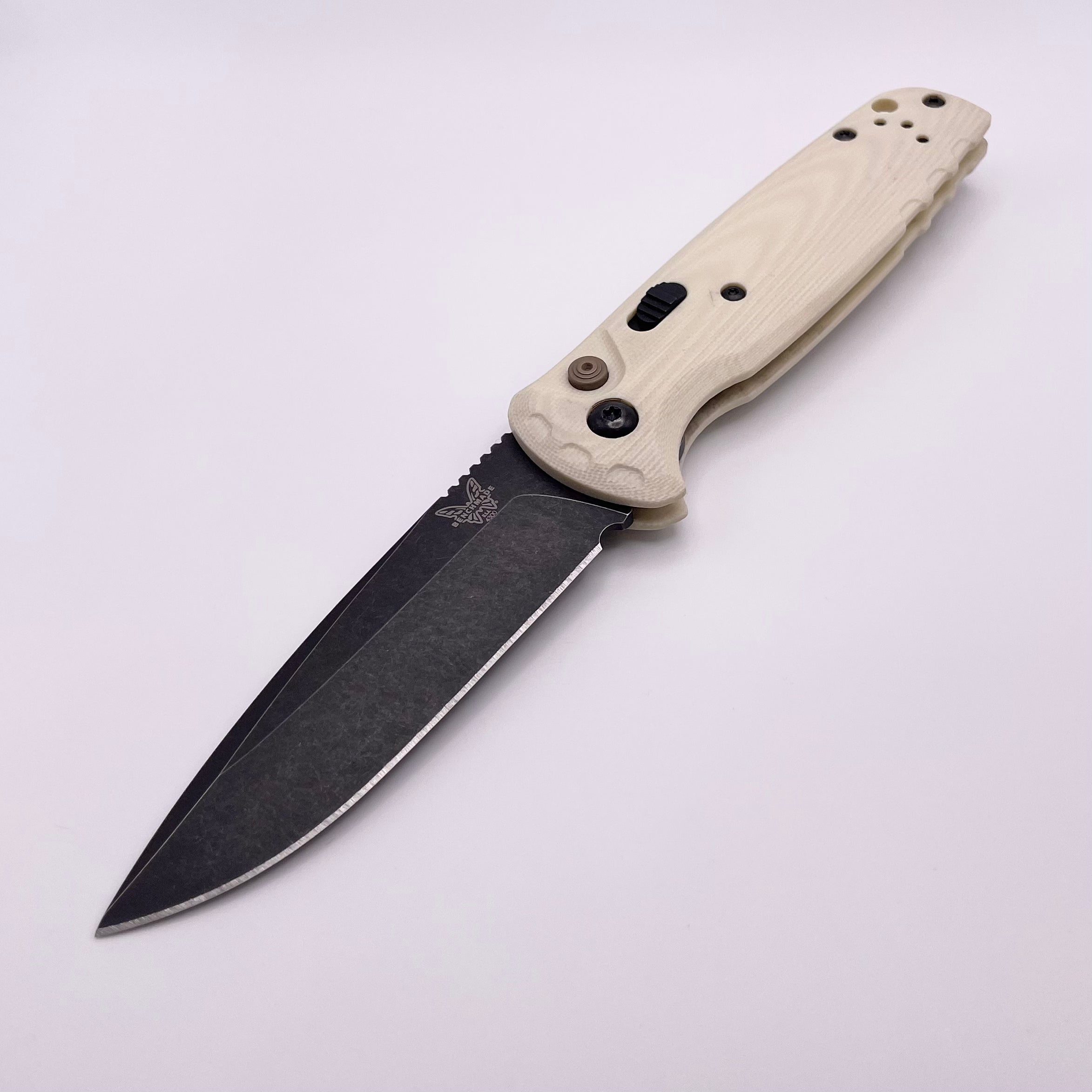 PRE OWNED Benchmade CLA White/Ivory Color G-10 & MagnaCut 4300BK-03