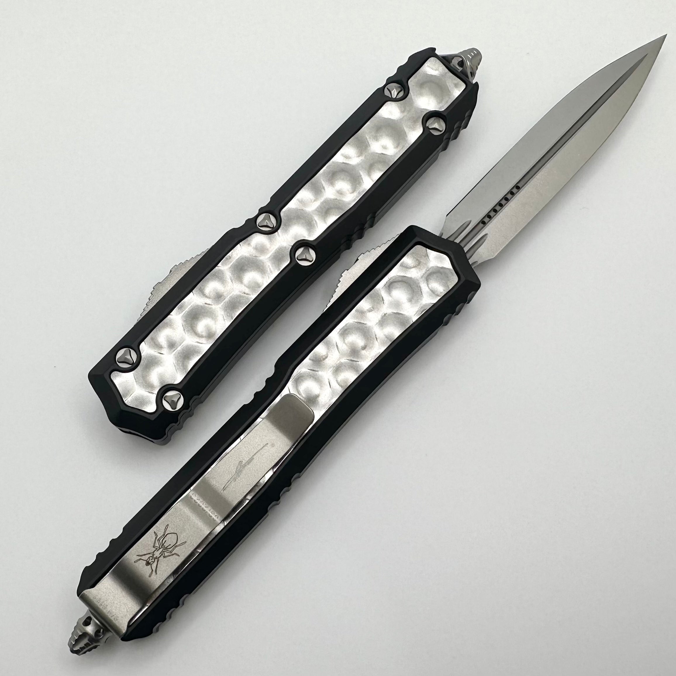 Microtech Makora Black w/ Stonewash Bubble Inlays & Stonewash Double Edge Signature Series 206-10BIS