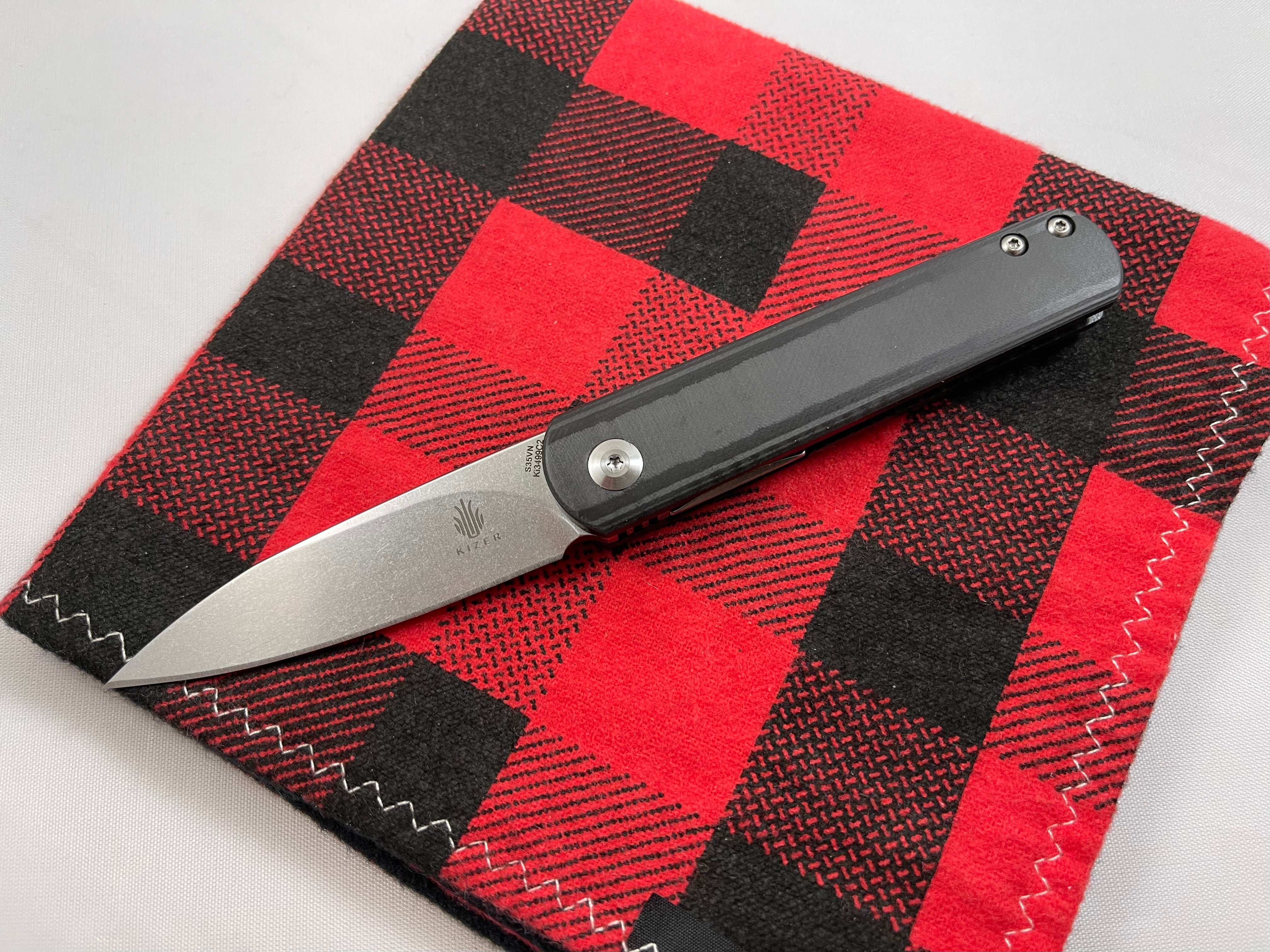 Kizer Feist Carbon fiber Framelock KI3499C2