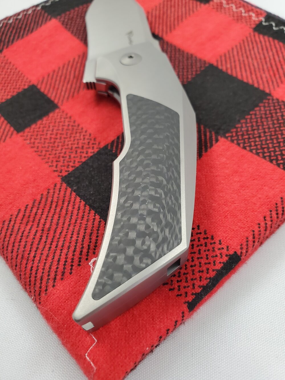 Reate Knives T3000 Carbon Fiber with Gray Blasted hardware