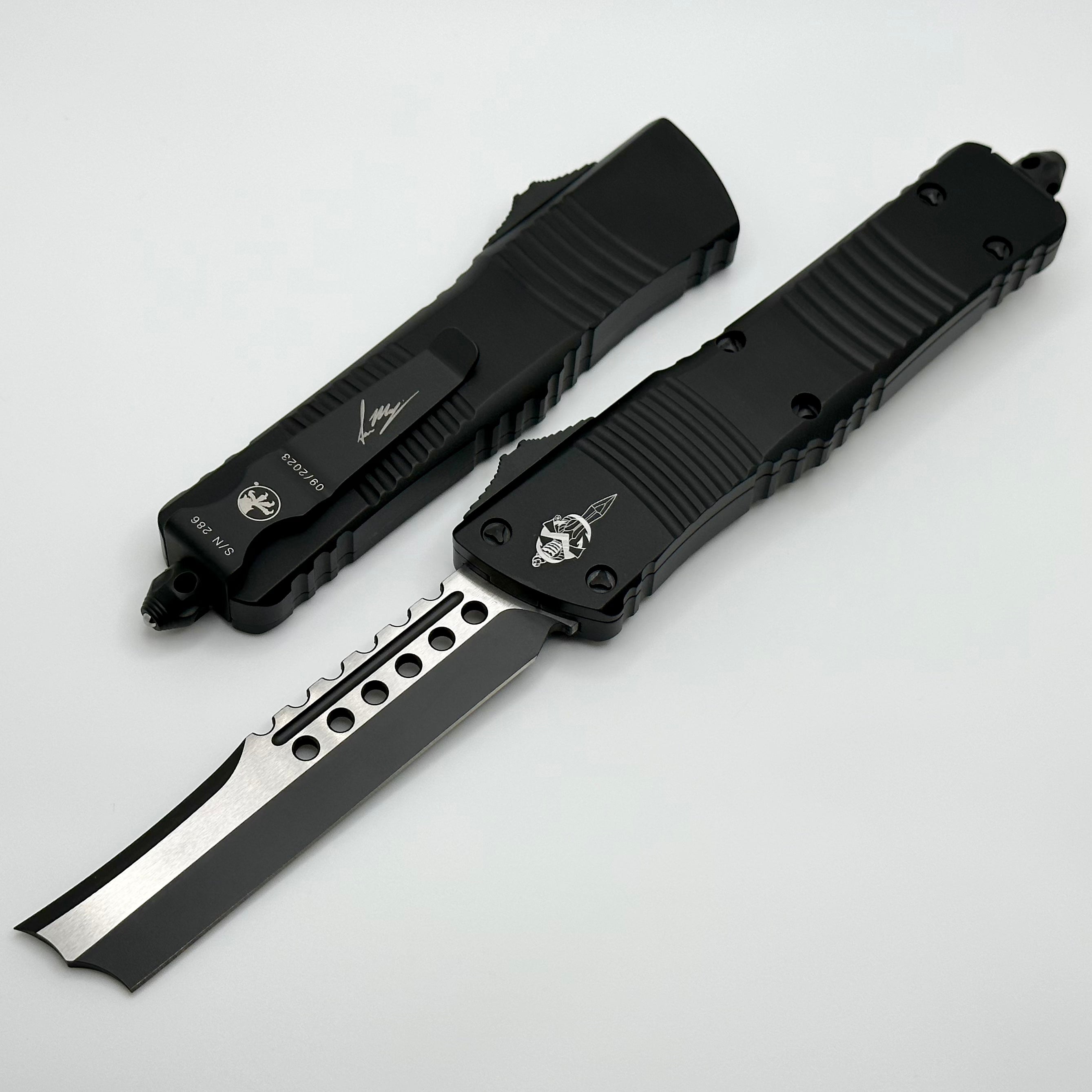 Microtech Combat Troodon Hellhound Straight Razor Tactical Standard Signature Series 219R-1TS