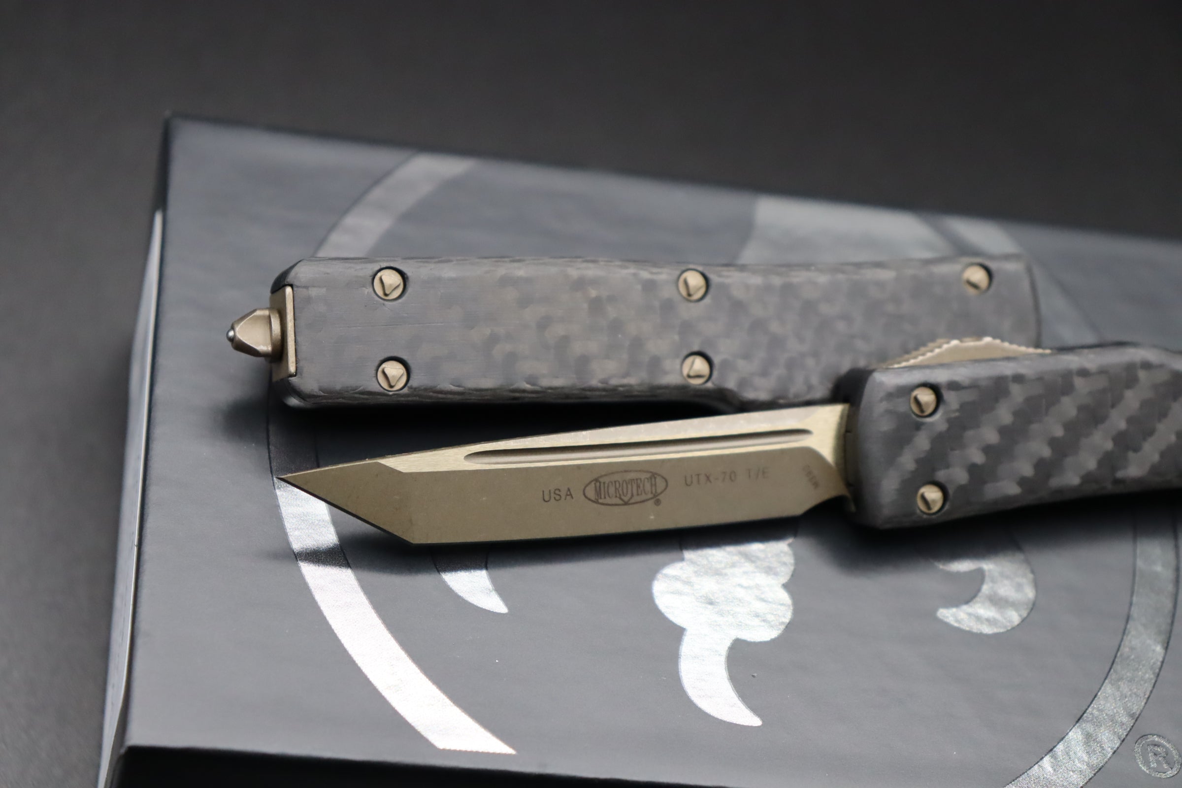 Microtech UTX-70 T/E Bronze Apocalyptic Carbon Fiber 149-13APCFS