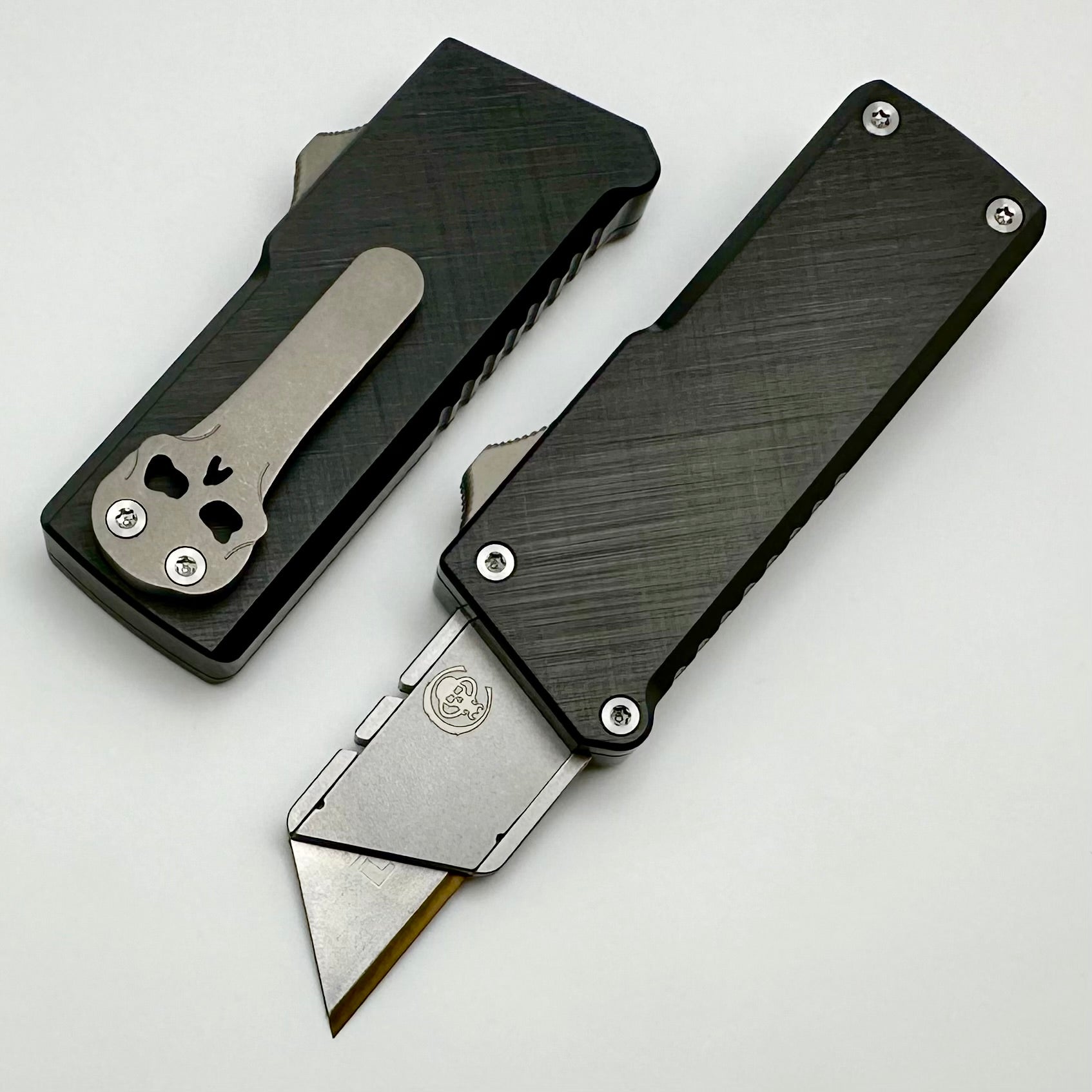 Chaves Auto C.H.U.B OTF w/ Crosshatch Black Handles