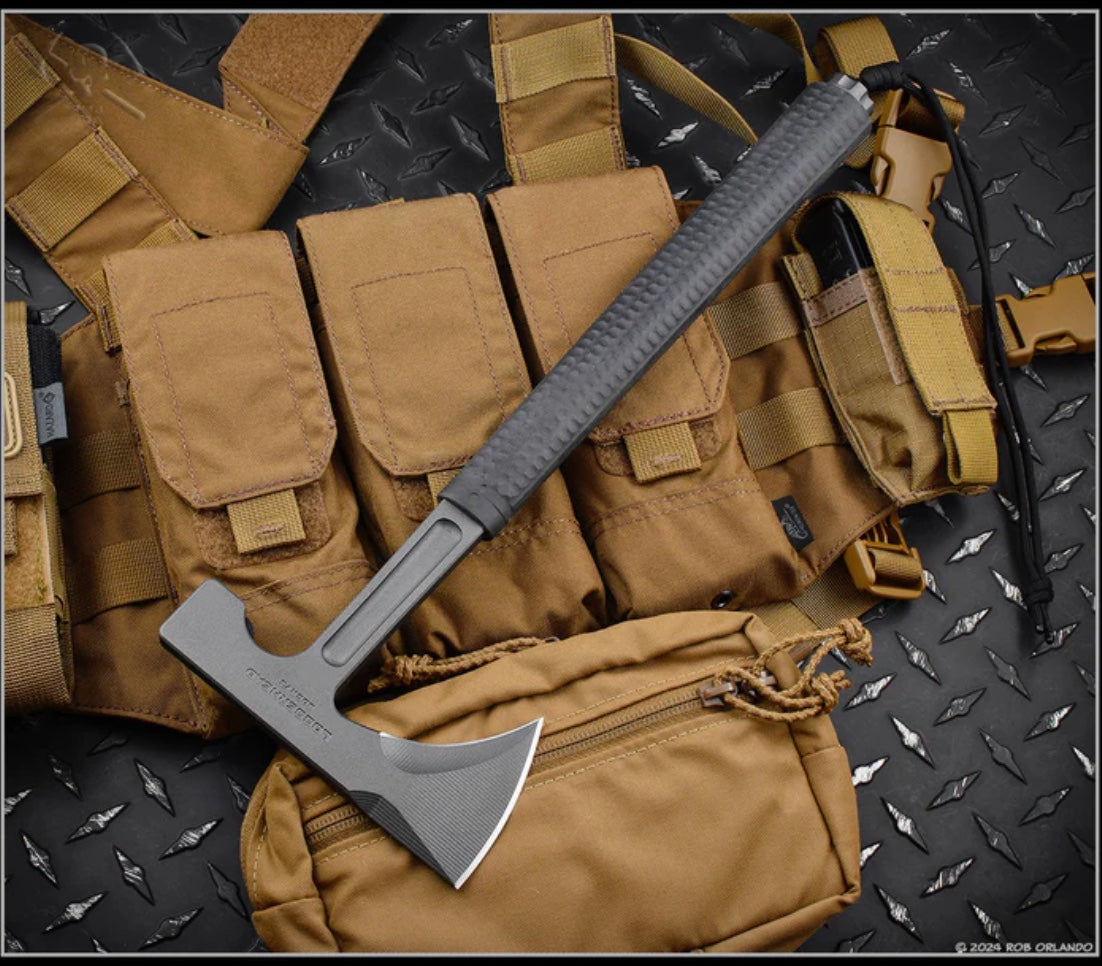 RMJ Tactical L13 Loggerhead Tomahawk Black G-10 & 80CRV2