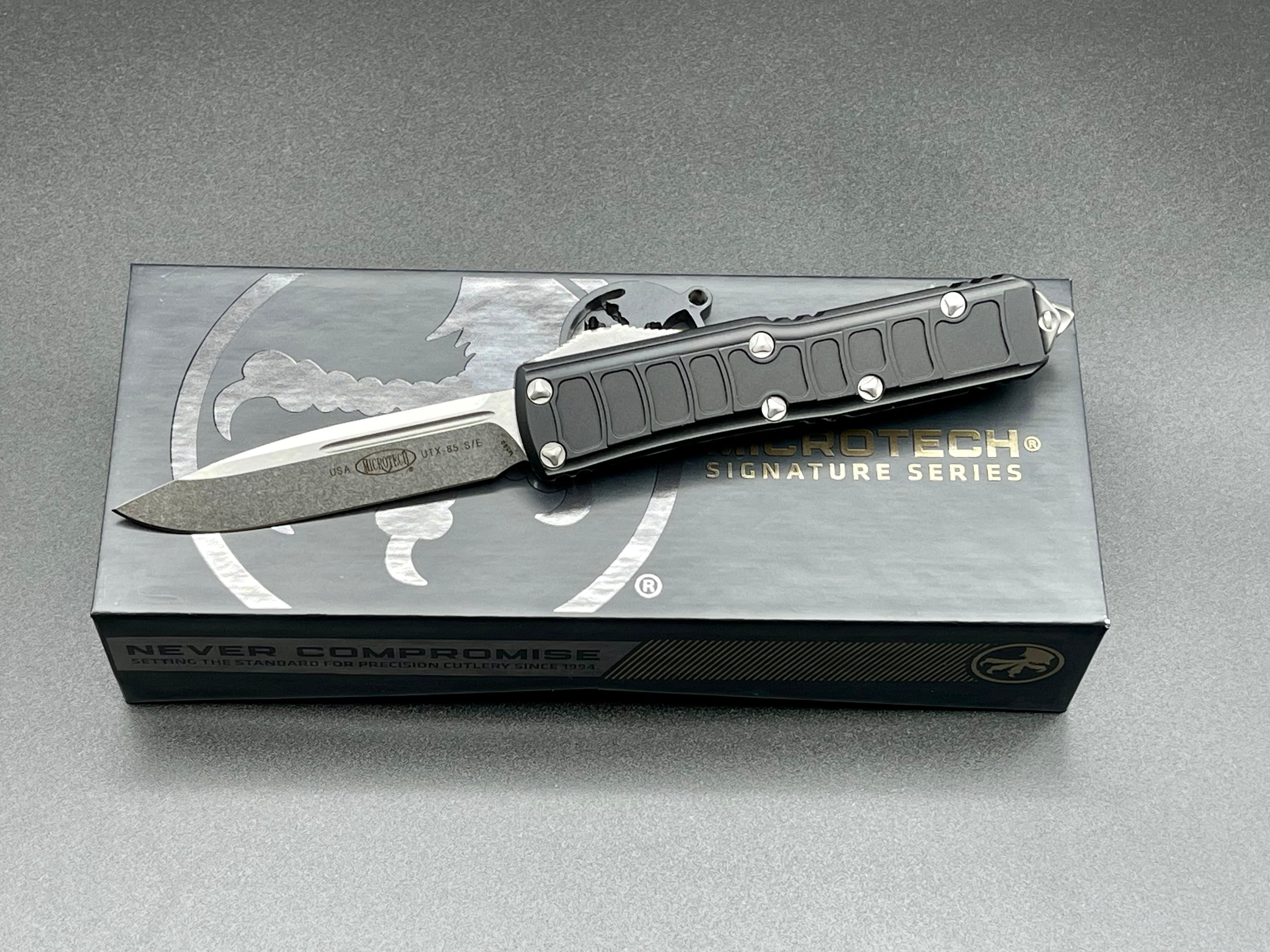 Microtech UTX-85 2 S/E Signature Series Stonewash Standard 231II-10S