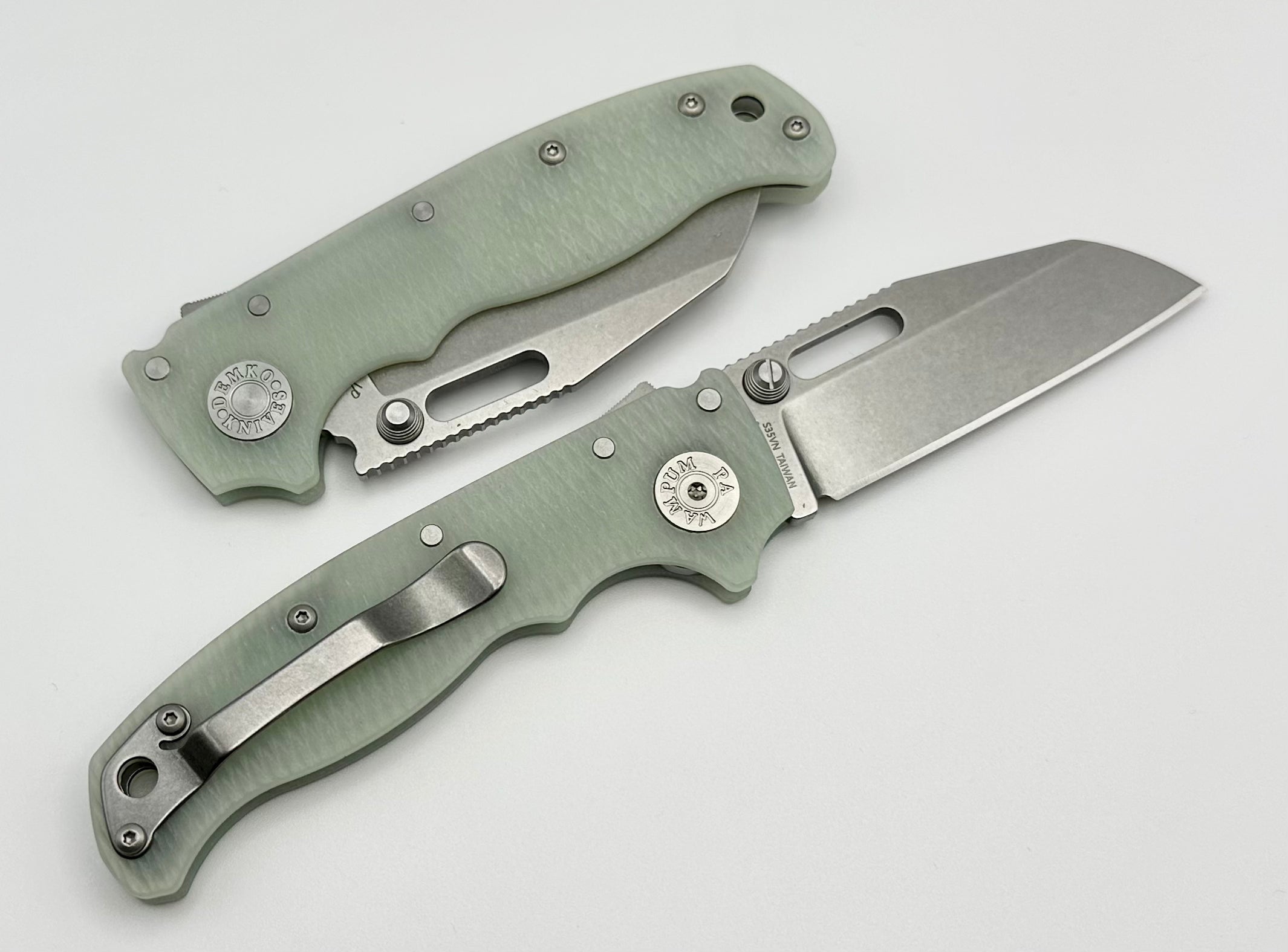 Demko AD20.5 S35VN Shark Foot & Natural Jade G-10 205-S35-SFN